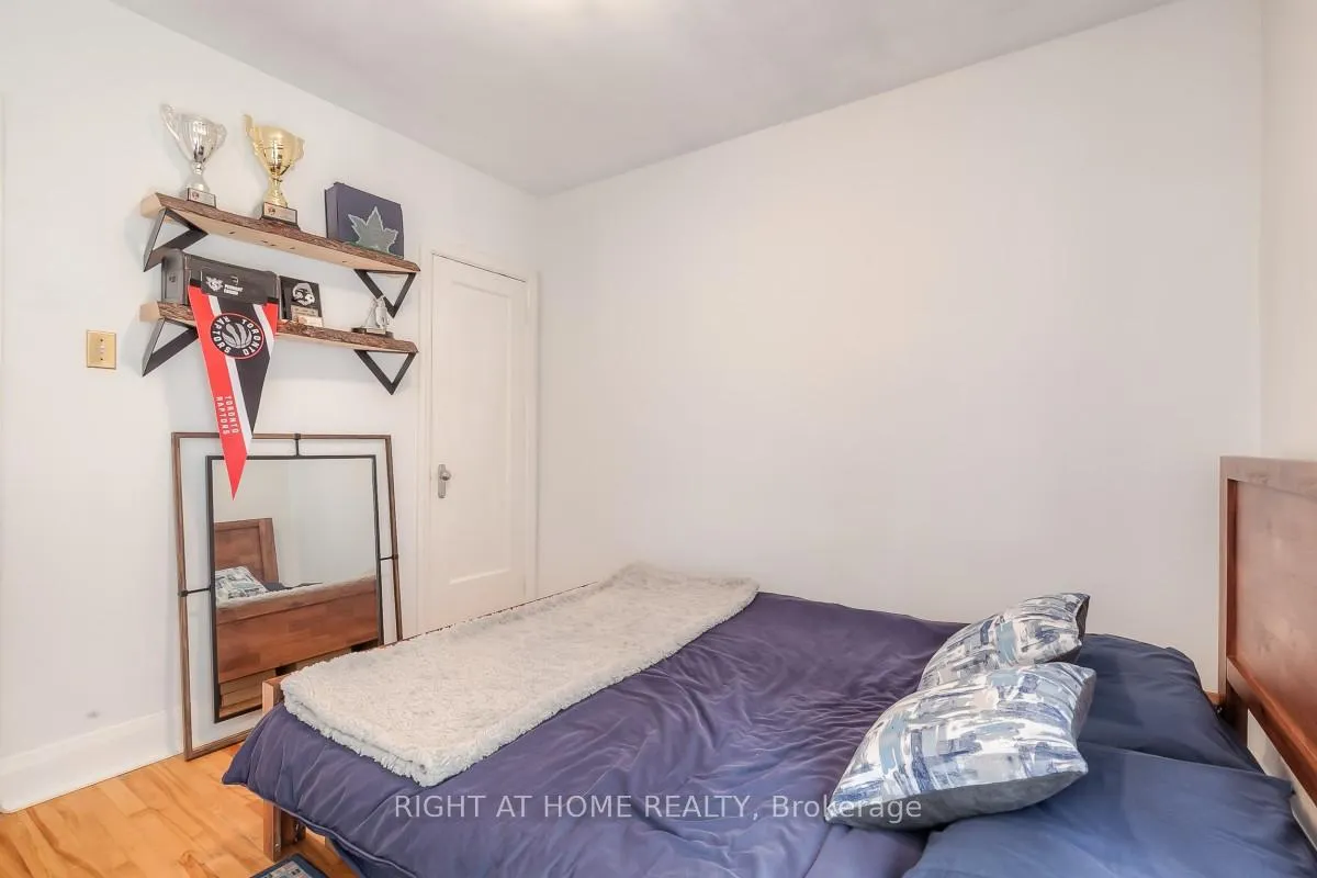 Photo 15 of 64 Royal York Road, Etobicoke, Mimico — HOMEH