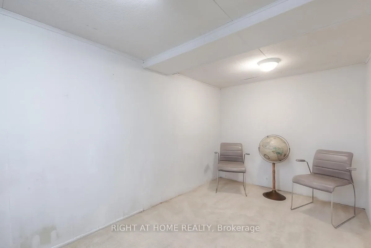 Photo 21 of 64 Royal York Road, Etobicoke, Mimico — HOMEH