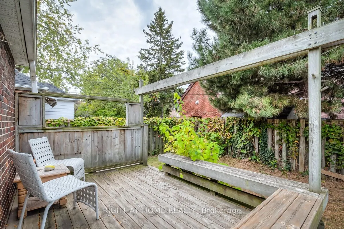 Photo 25 of 64 Royal York Road, Etobicoke, Mimico — HOMEH
