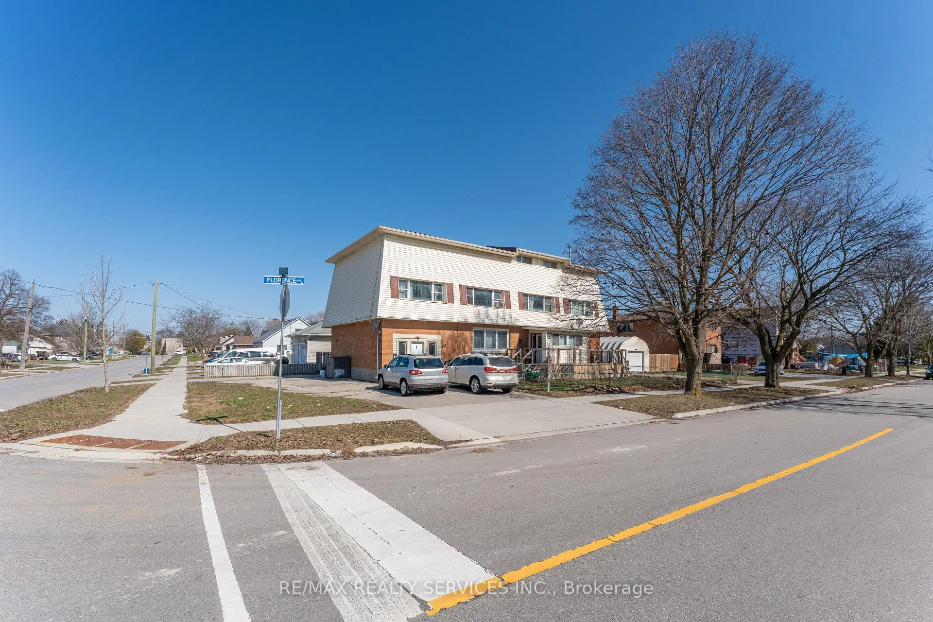Photo 5 of 72 Florence Avenue, Kitchener, Centreville Chicopee — HOMEH
