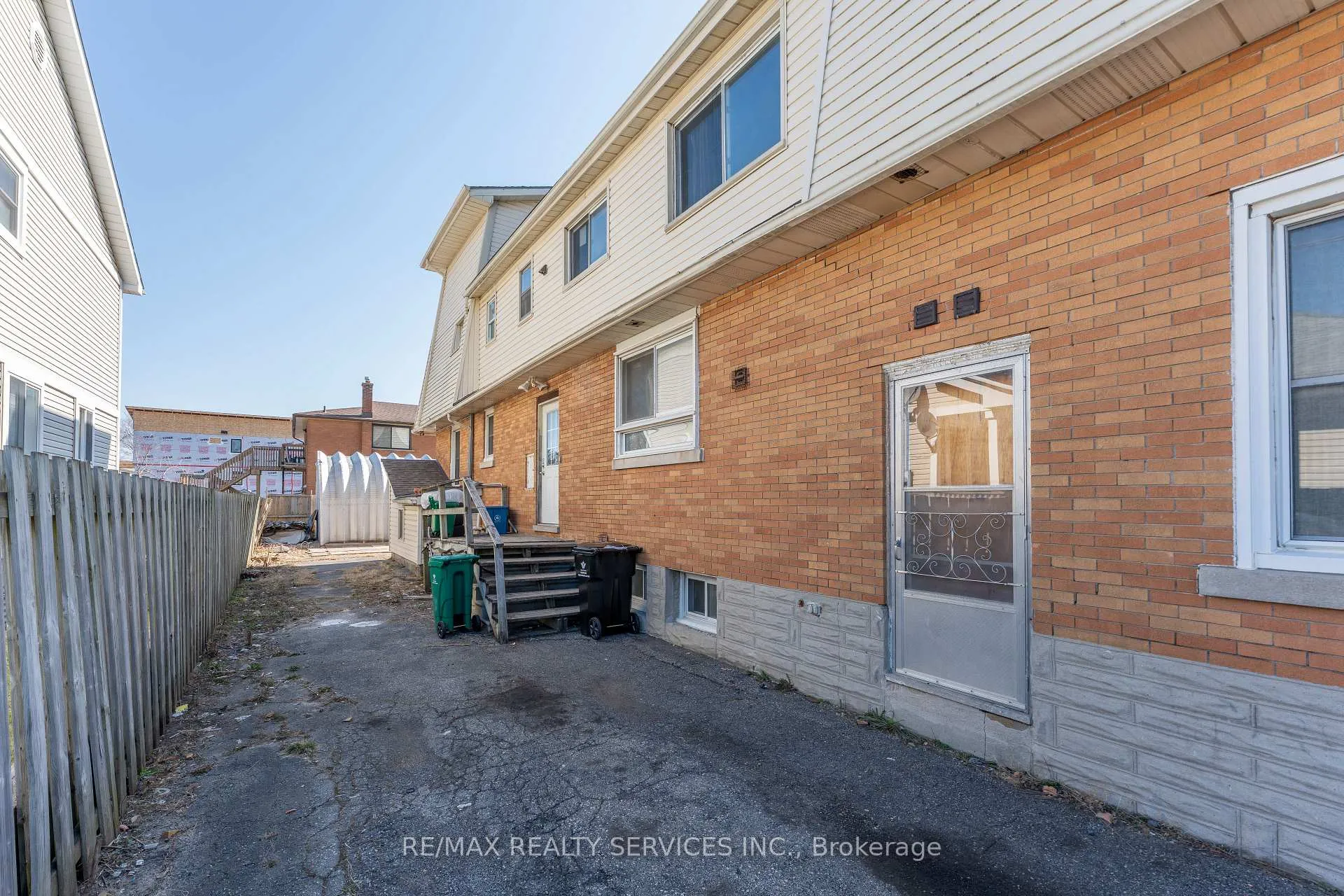 Photo 12 of 72 Florence Avenue, Kitchener, Centreville Chicopee — HOMEH
