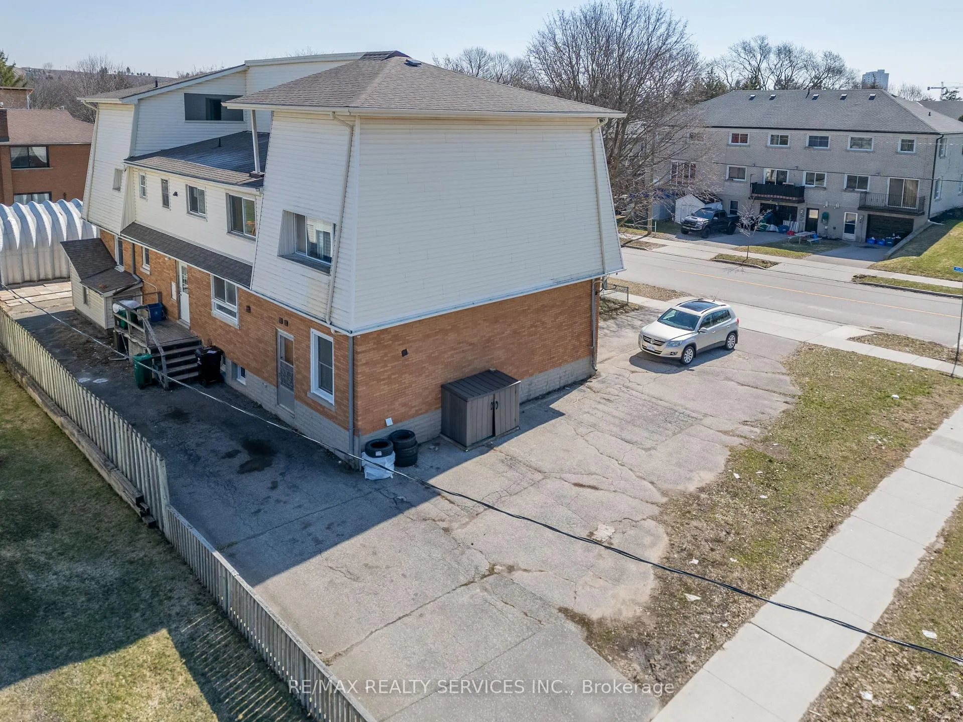 Photo 22 of 72 Florence Avenue, Kitchener, Centreville Chicopee — HOMEH