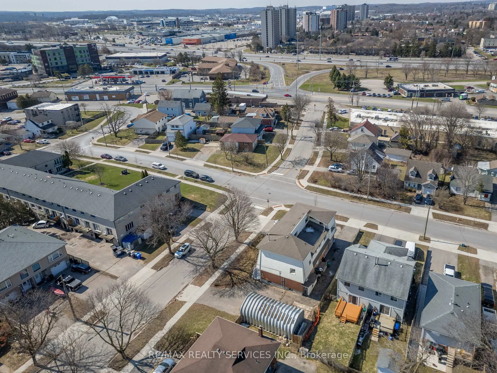 Photo 29 of 72 Florence Avenue, Kitchener, Centreville Chicopee — HOMEH