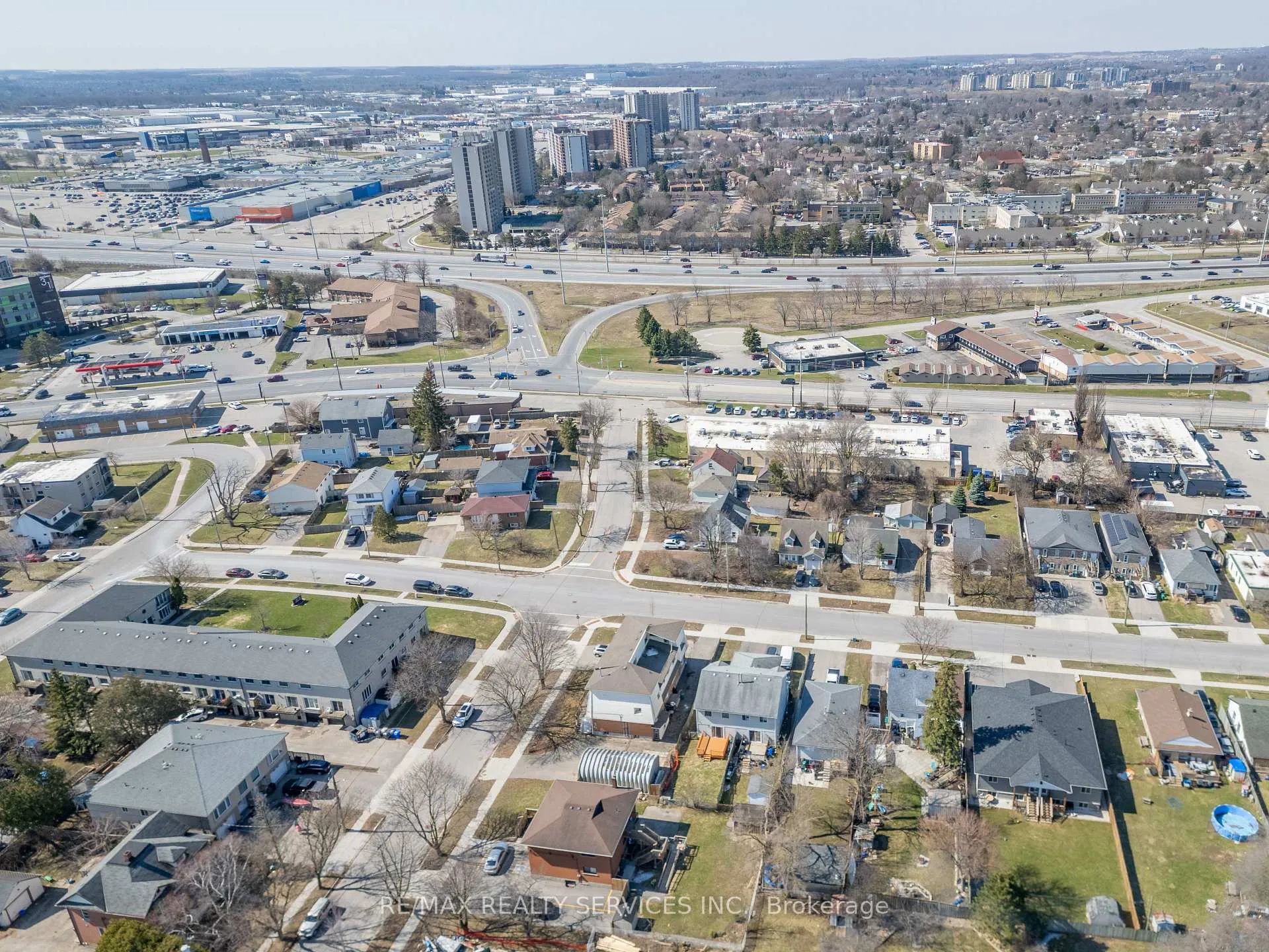 Photo 30 of 72 Florence Avenue, Kitchener, Centreville Chicopee — HOMEH