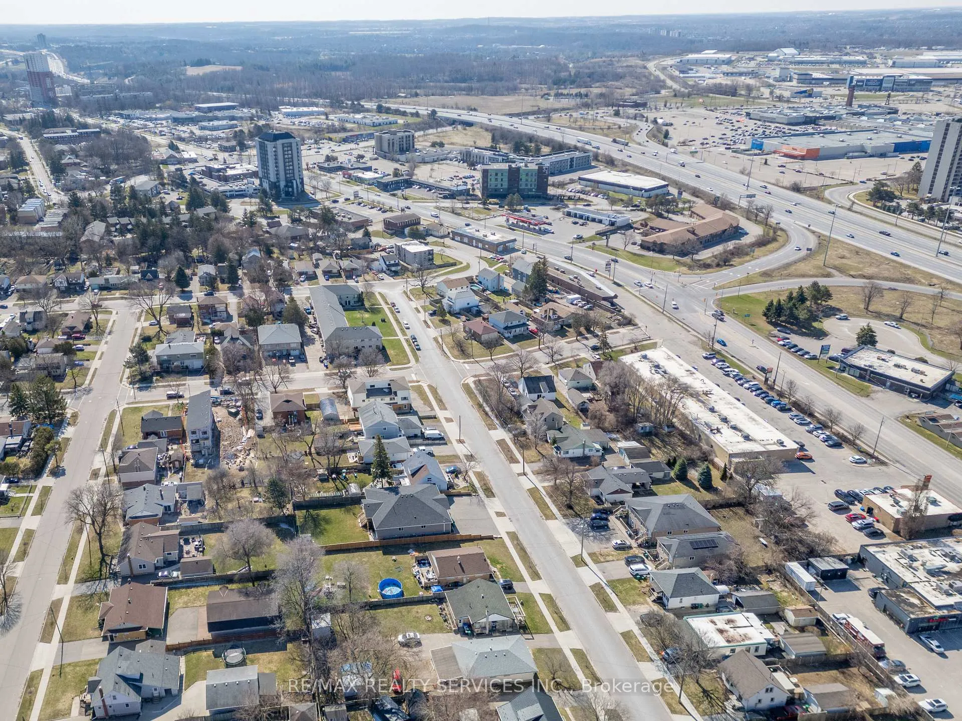 Photo 33 of 72 Florence Avenue, Kitchener, Centreville Chicopee — HOMEH