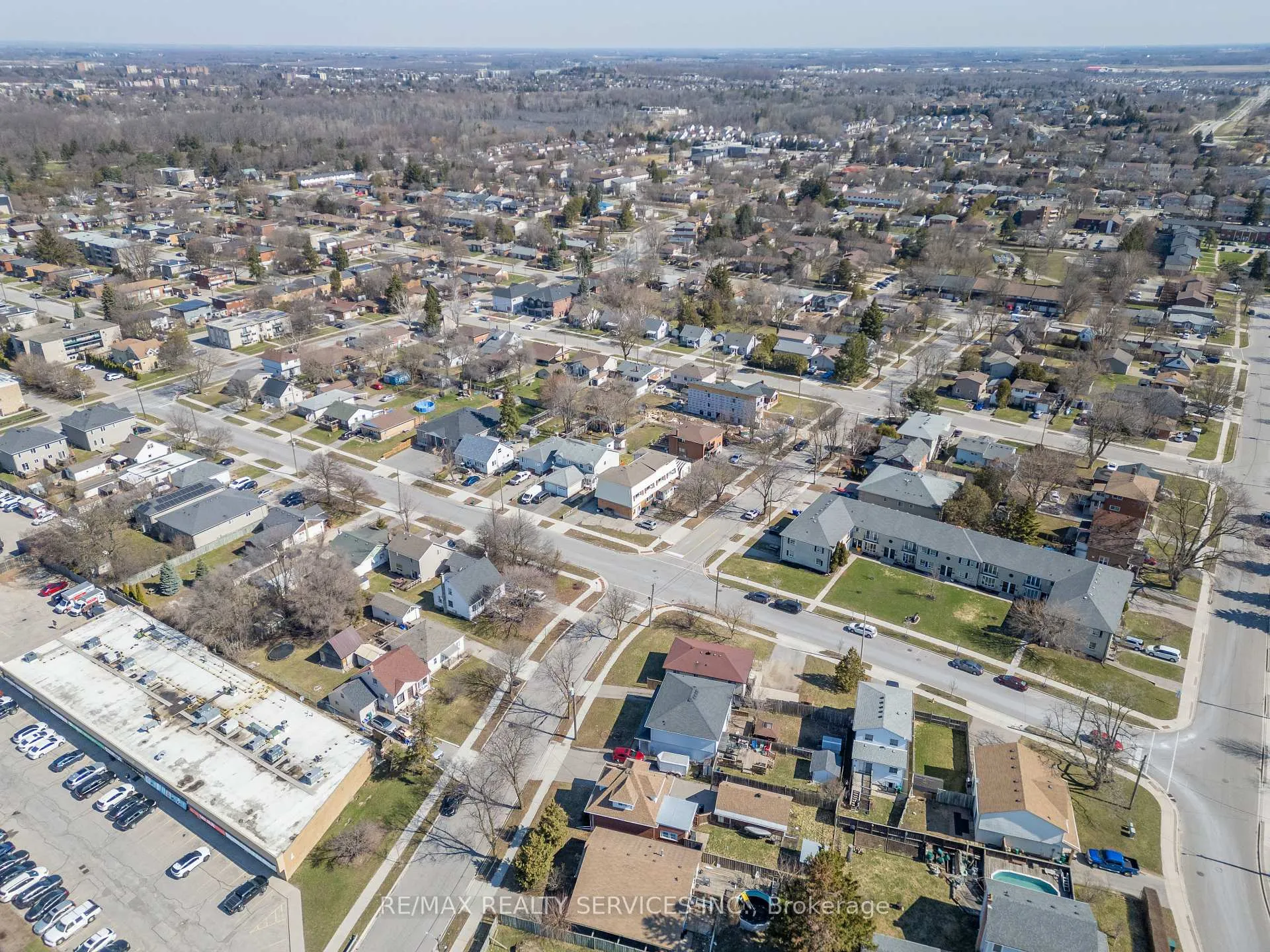 Photo 35 of 72 Florence Avenue, Kitchener, Centreville Chicopee — HOMEH