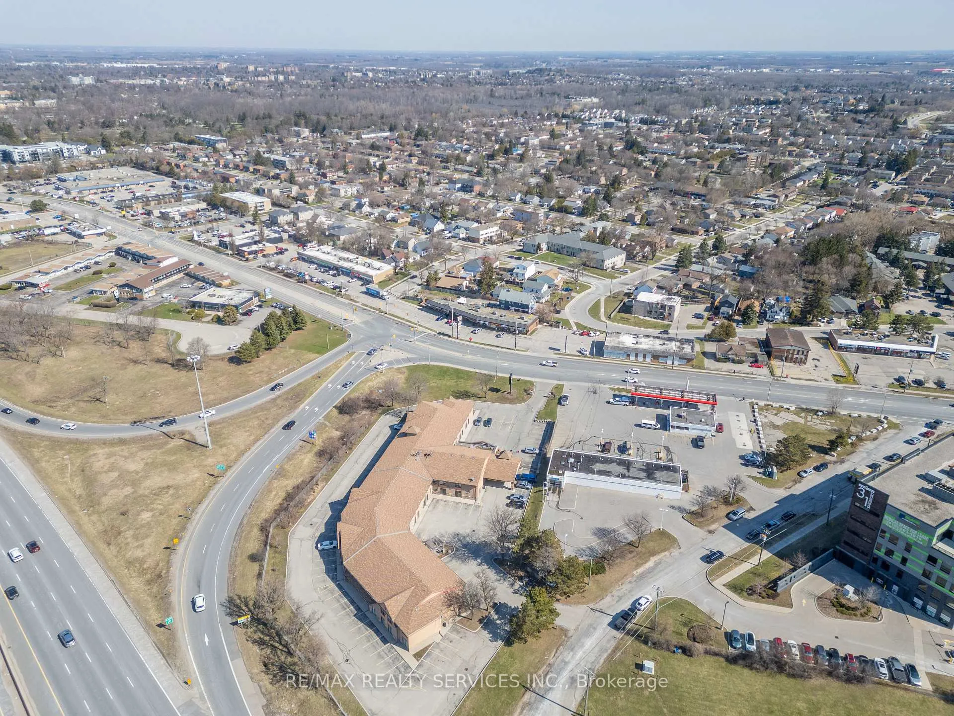 Photo 41 of 72 Florence Avenue, Kitchener, Centreville Chicopee — HOMEH