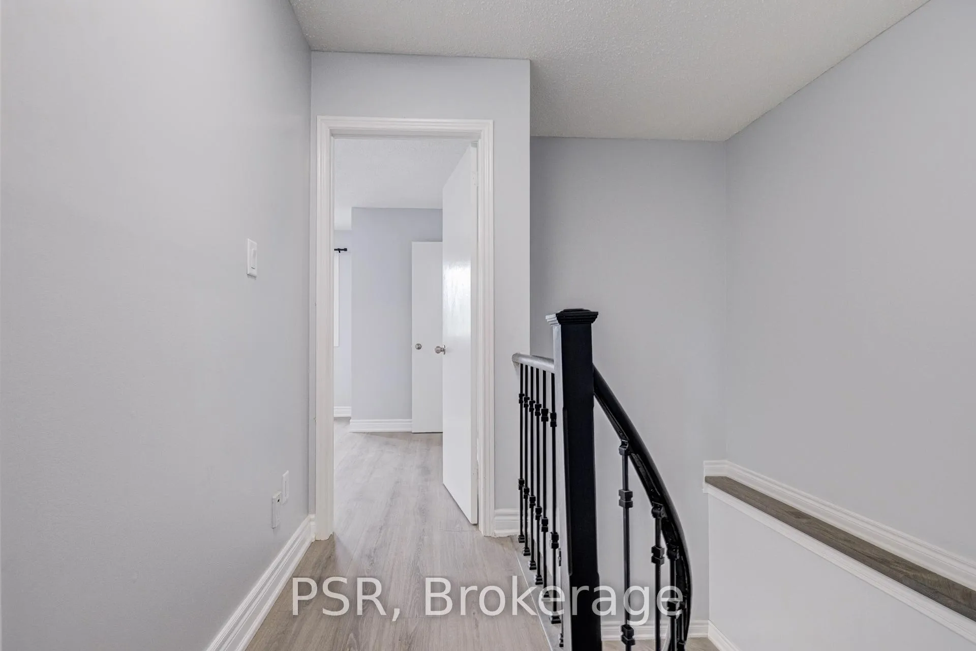Photo 24 of 166 Adele Crescent, Oshawa, McLaughlin — HOMEH