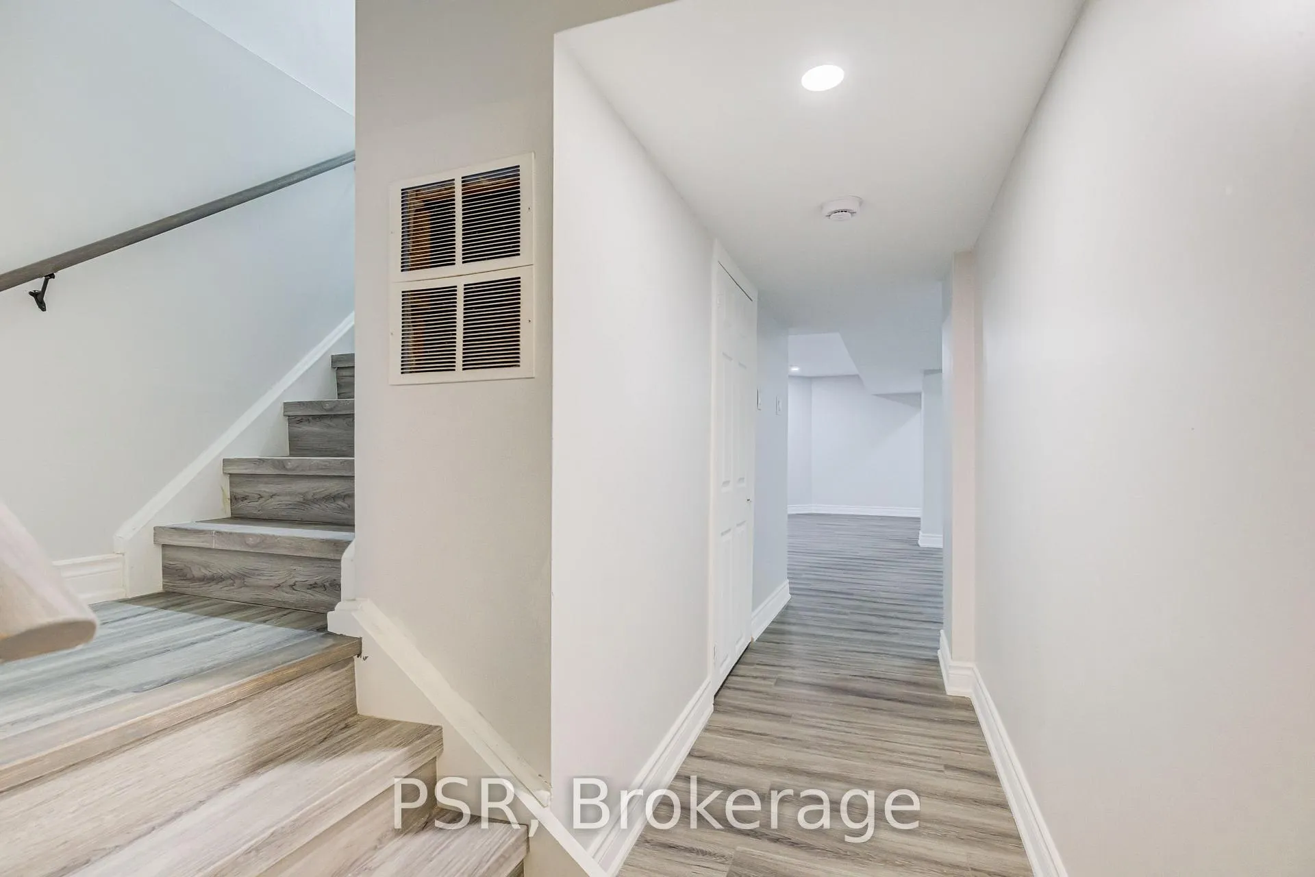 Photo 38 of 166 Adele Crescent, Oshawa, McLaughlin — HOMEH