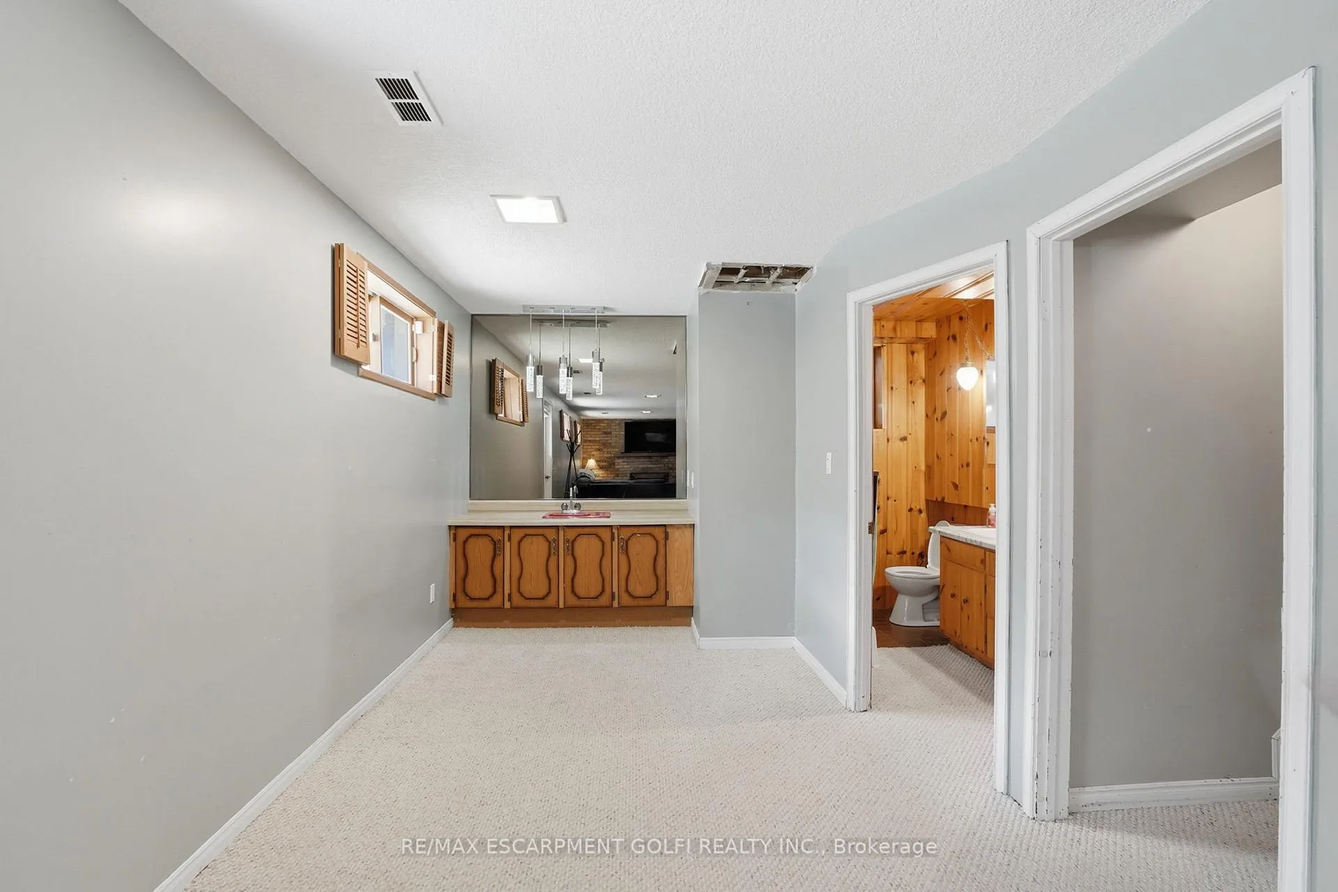 Photo 29 of 2 Loring Crescent, Hamilton, Stoney Creek — HOMEH