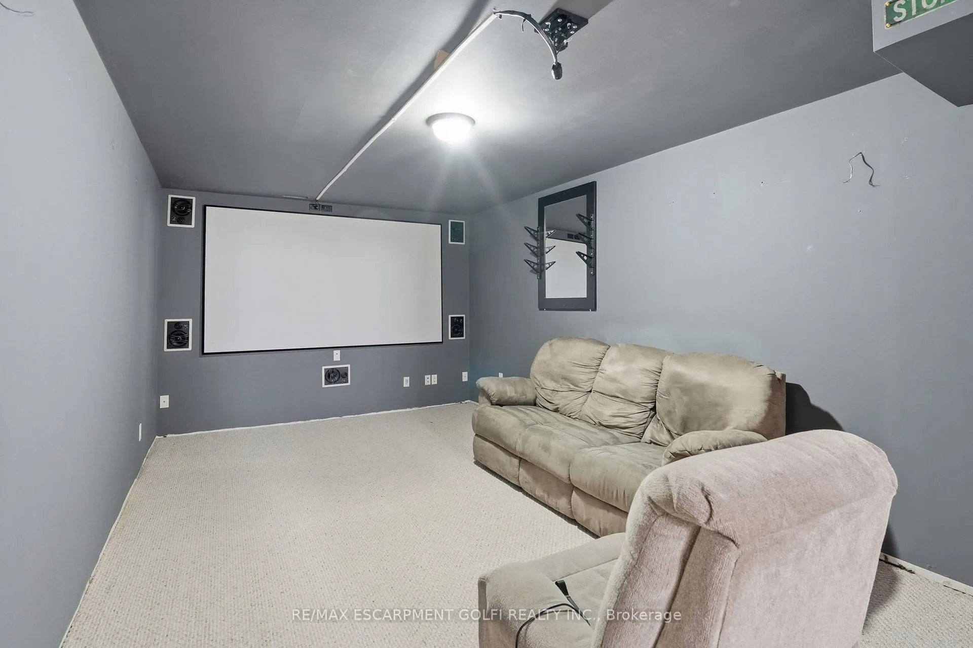 Photo 32 of 2 Loring Crescent, Hamilton, Stoney Creek — HOMEH