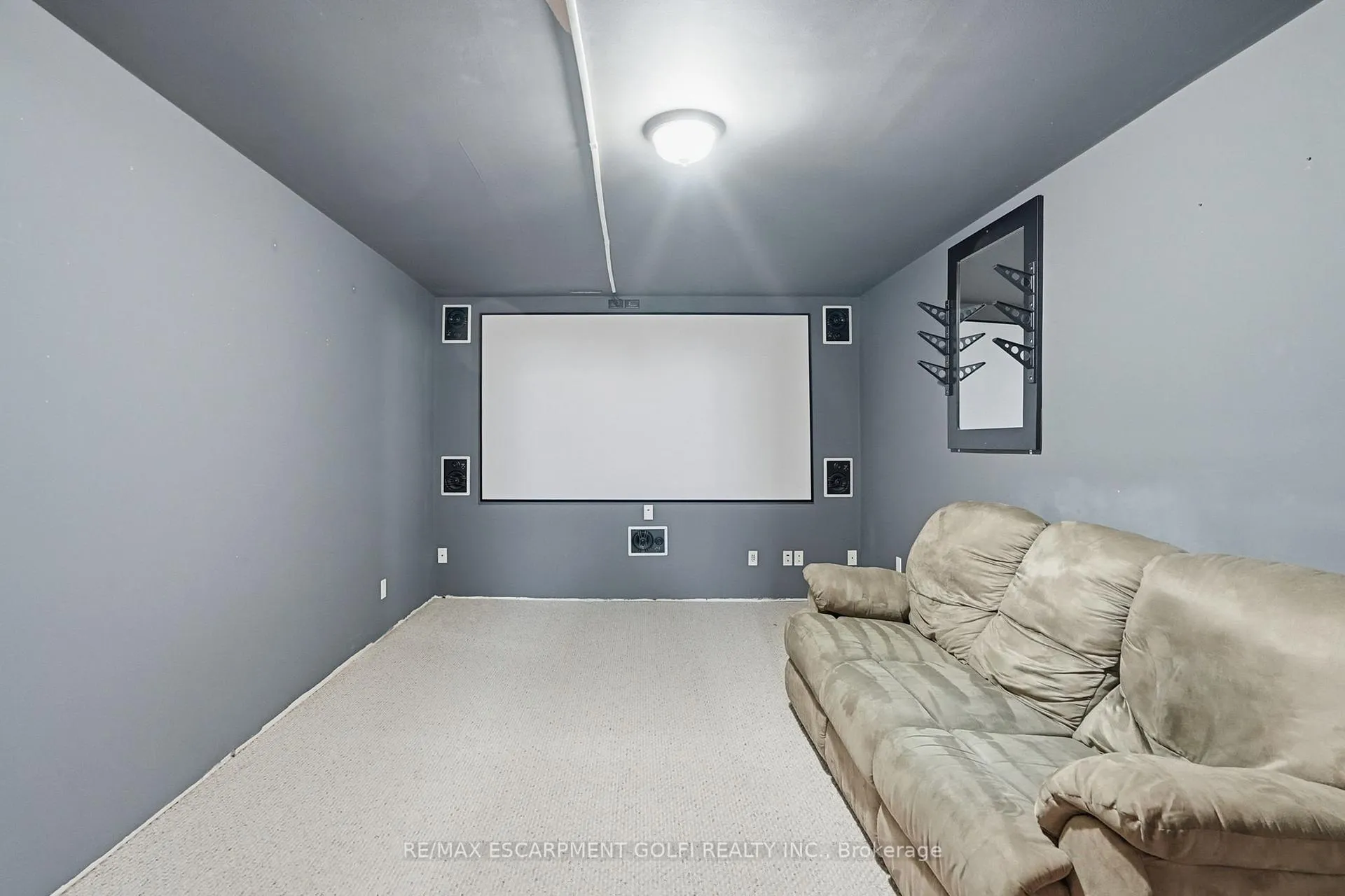 Photo 34 of 2 Loring Crescent, Hamilton, Stoney Creek — HOMEH