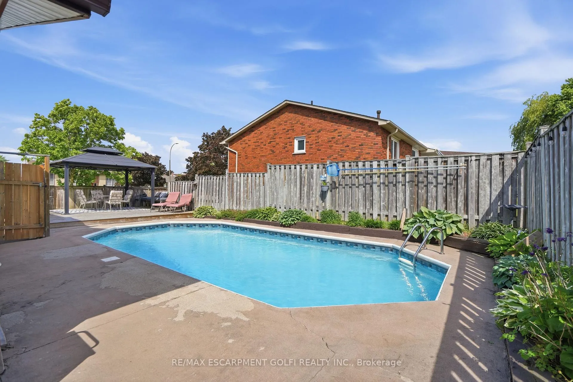 Photo 40 of 2 Loring Crescent, Hamilton, Stoney Creek — HOMEH