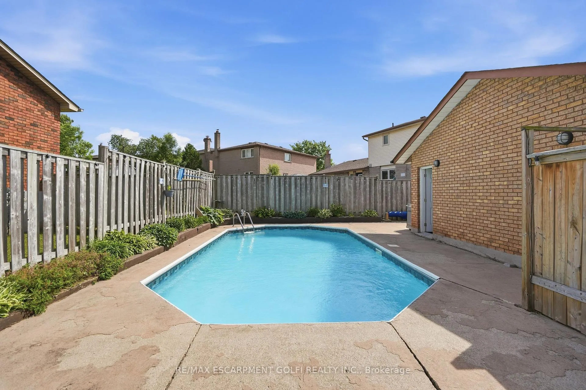 Photo 44 of 2 Loring Crescent, Hamilton, Stoney Creek — HOMEH