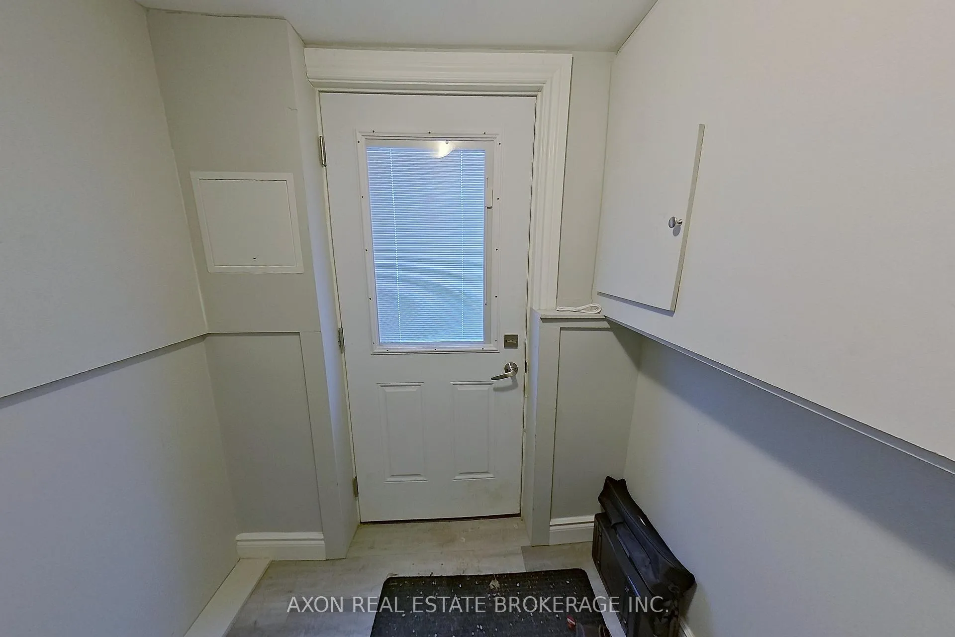 Photo 20 of 41 Linton Street, Kingston, East of Sir John A. Blvd — HOMEH