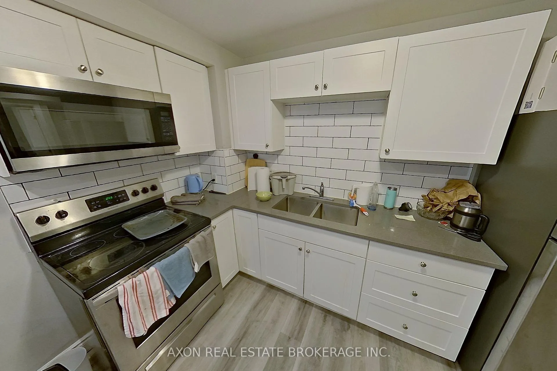 Photo 27 of 41 Linton Street, Kingston, East of Sir John A. Blvd — HOMEH