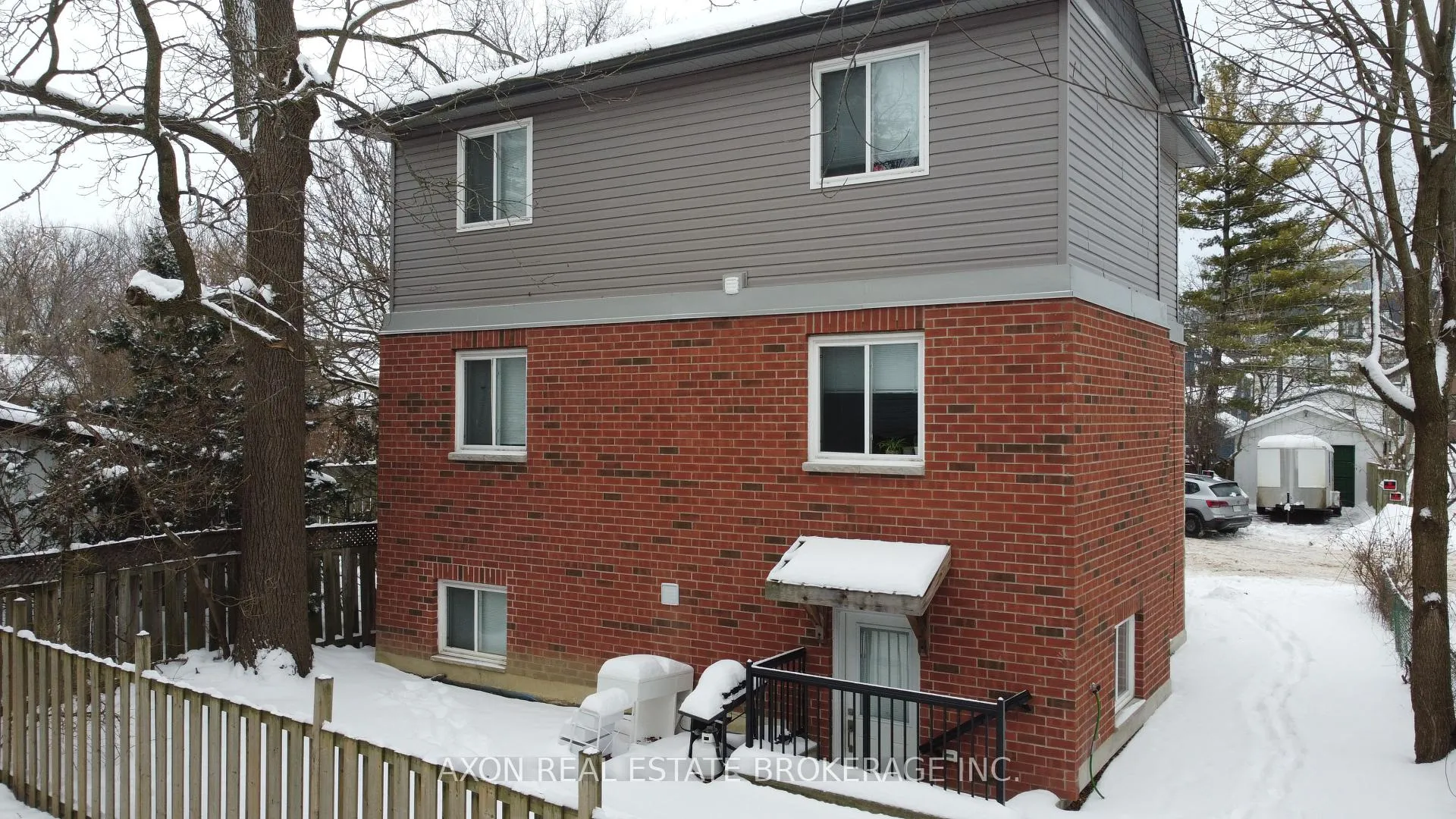 Photo 33 of 41 Linton Street, Kingston, East of Sir John A. Blvd — HOMEH