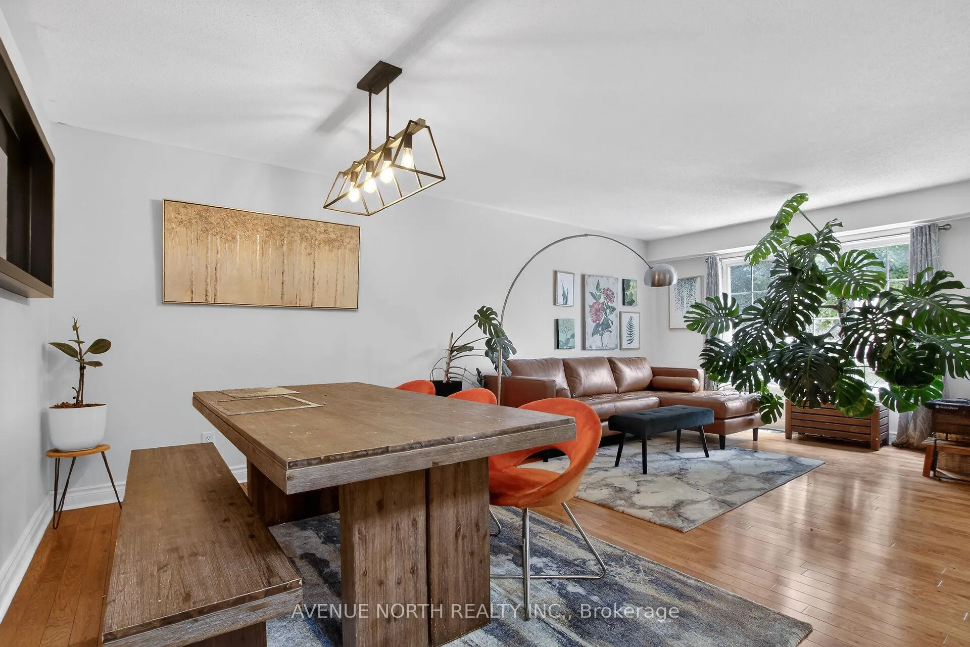 Photo 9 of 18 Castlemore Street, Ottawa, Barrhaven East — HOMEH
