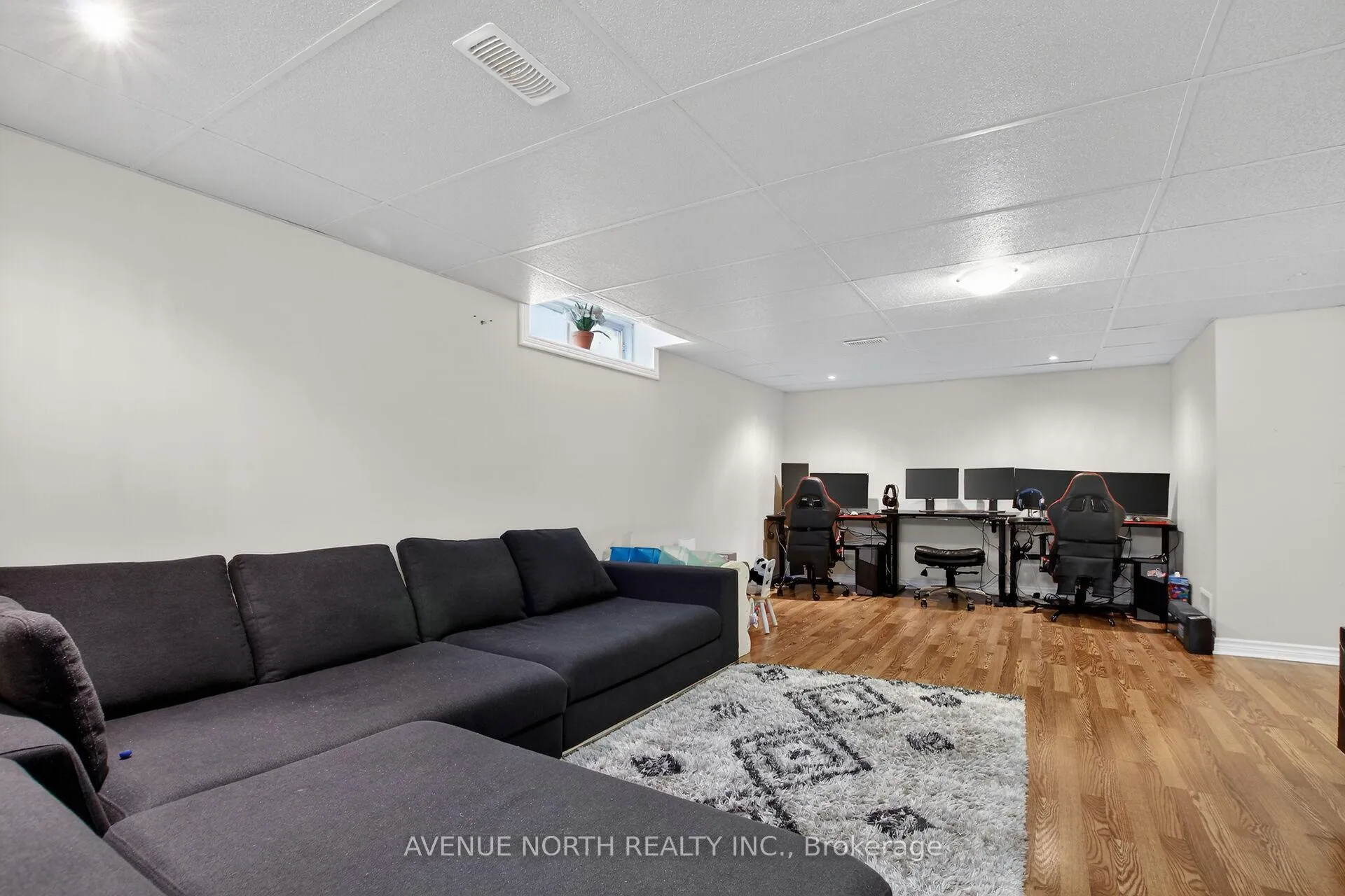 Photo 30 of 18 Castlemore Street, Ottawa, Barrhaven East — HOMEH