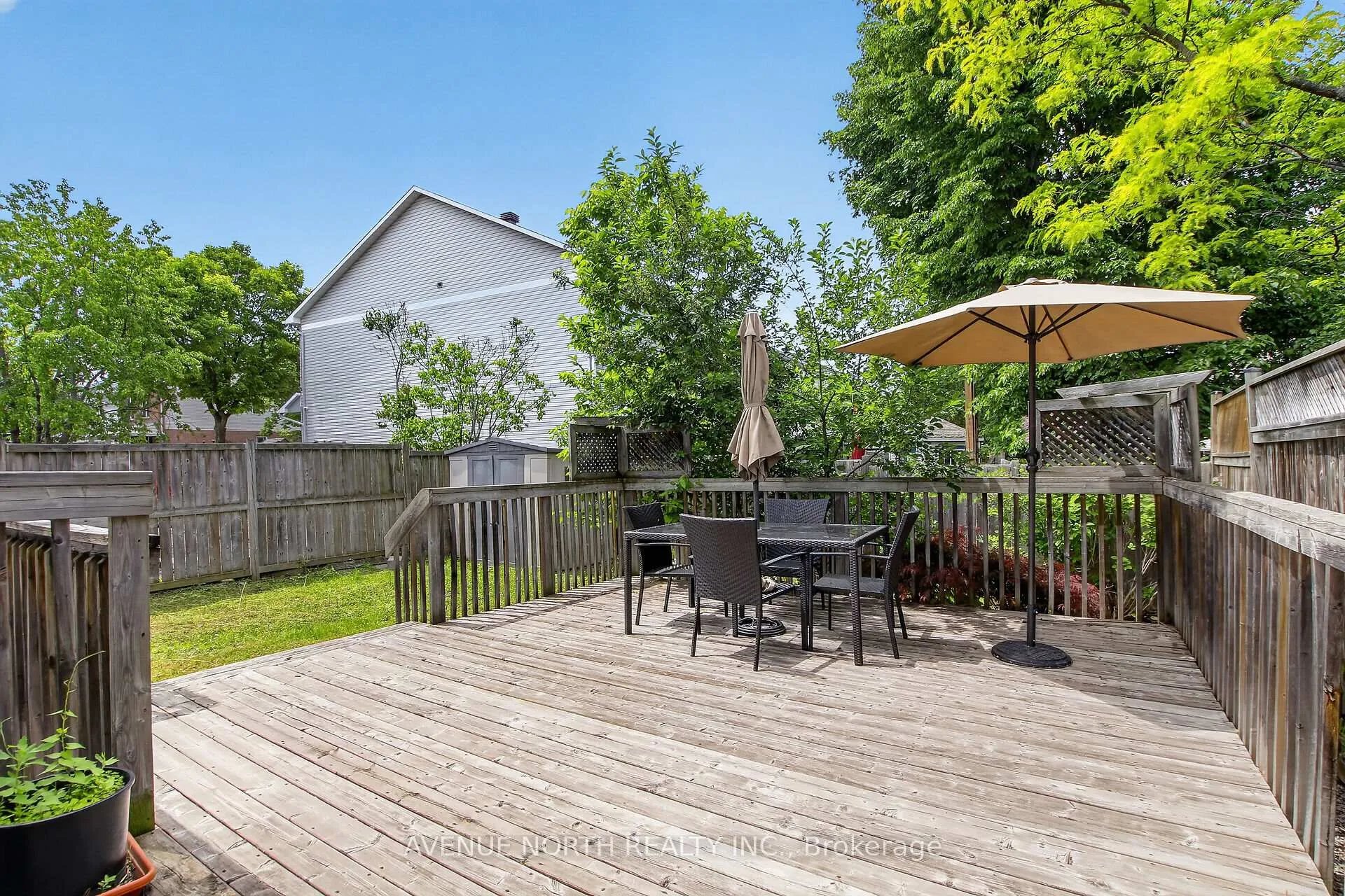 Photo 35 of 18 Castlemore Street, Ottawa, Barrhaven East — HOMEH