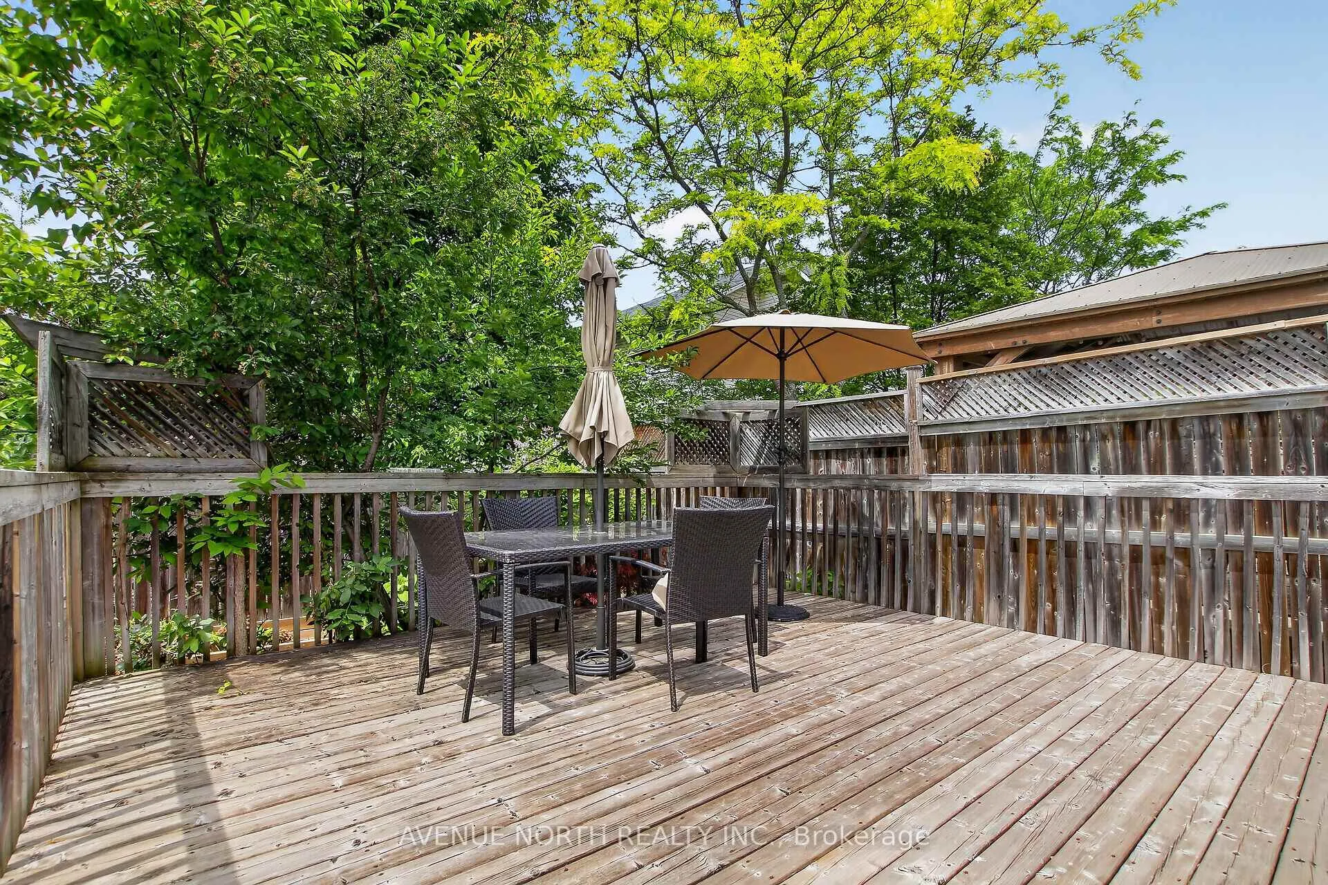 Photo 37 of 18 Castlemore Street, Ottawa, Barrhaven East — HOMEH