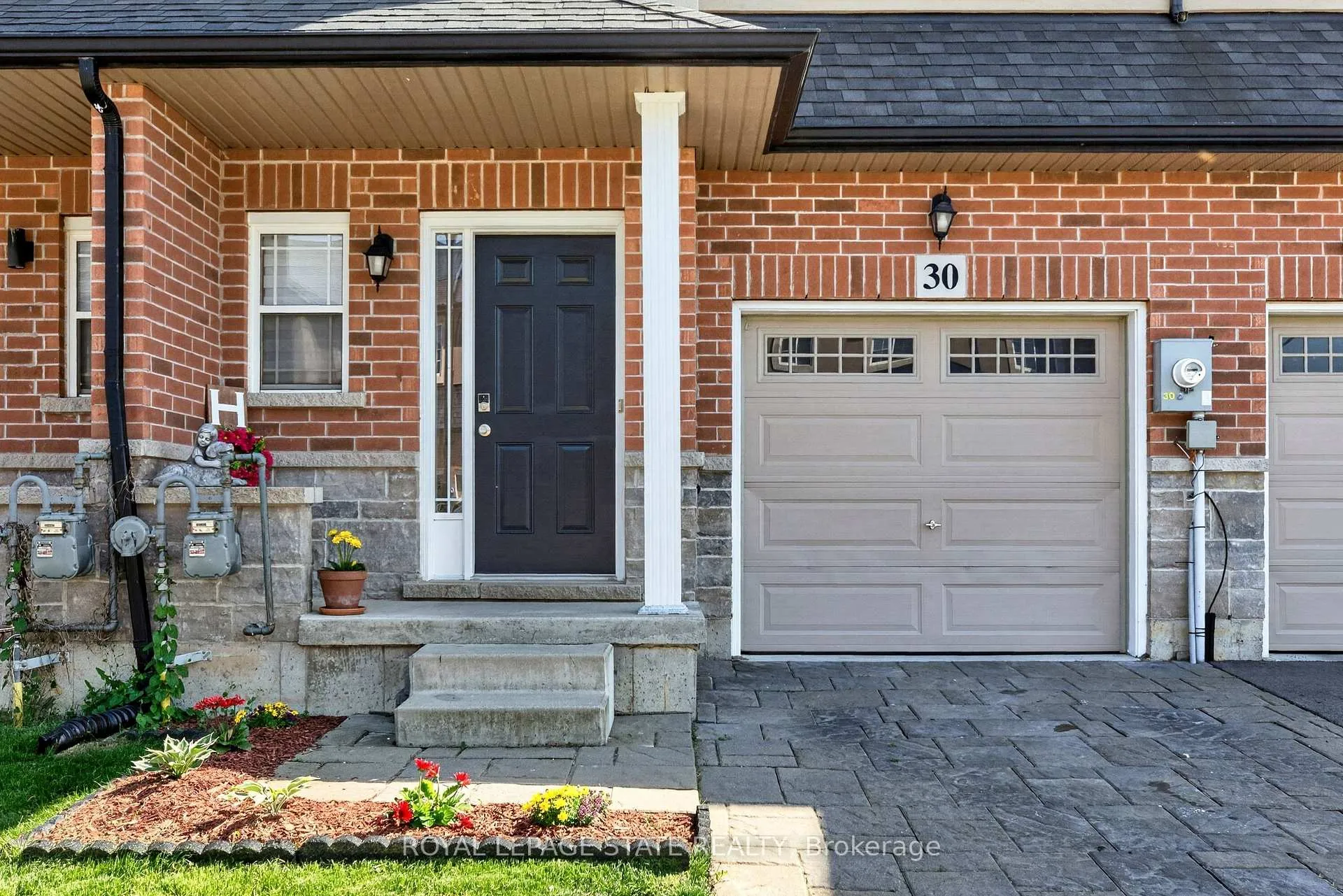 Photo 3 of 9 Hampton Brook Way, Hamilton, Mount Hope — HOMEH