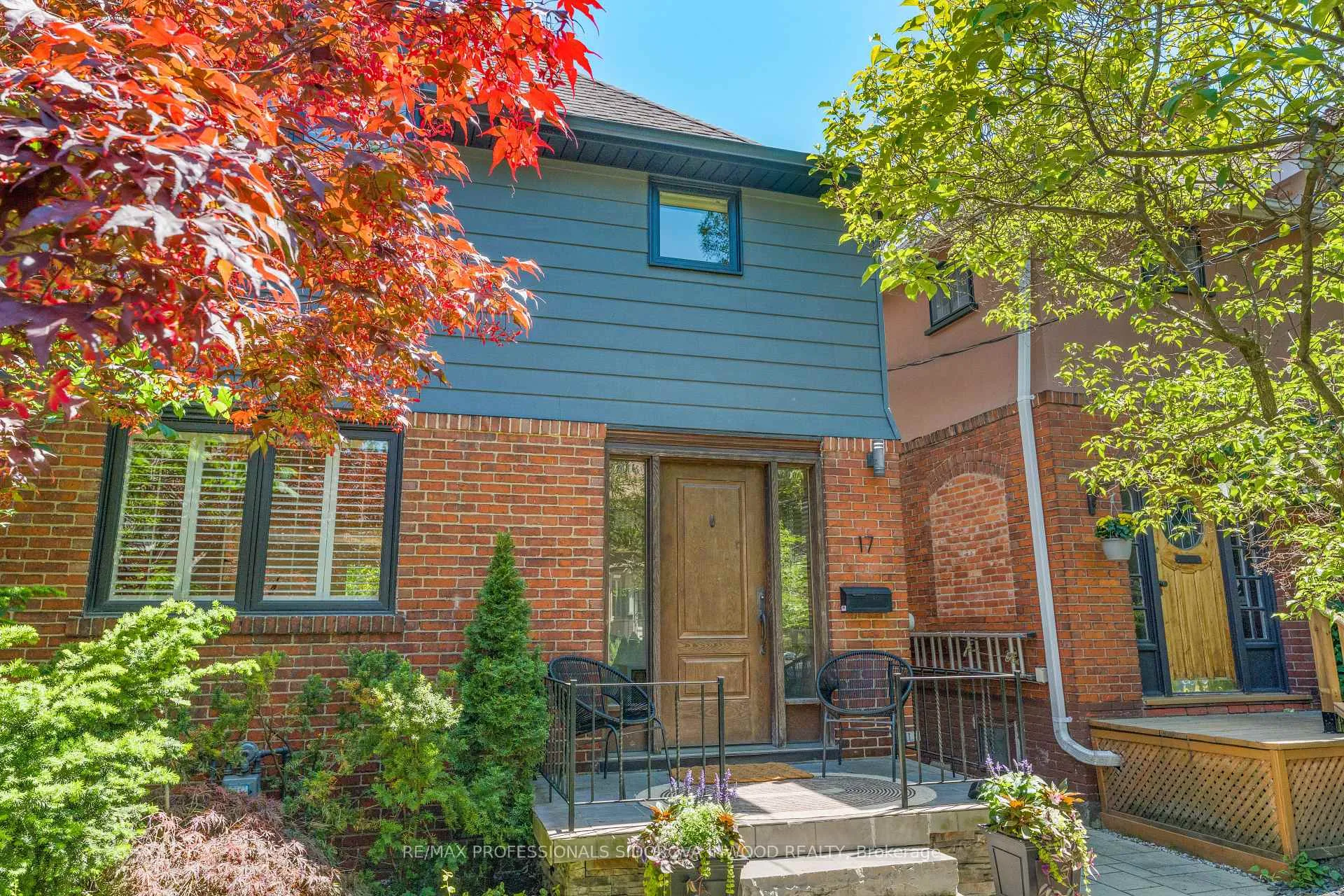 Photo 2 of 17 Lincoln Avenue, Toronto, Runnymede-Bloor West Village — HOMEH