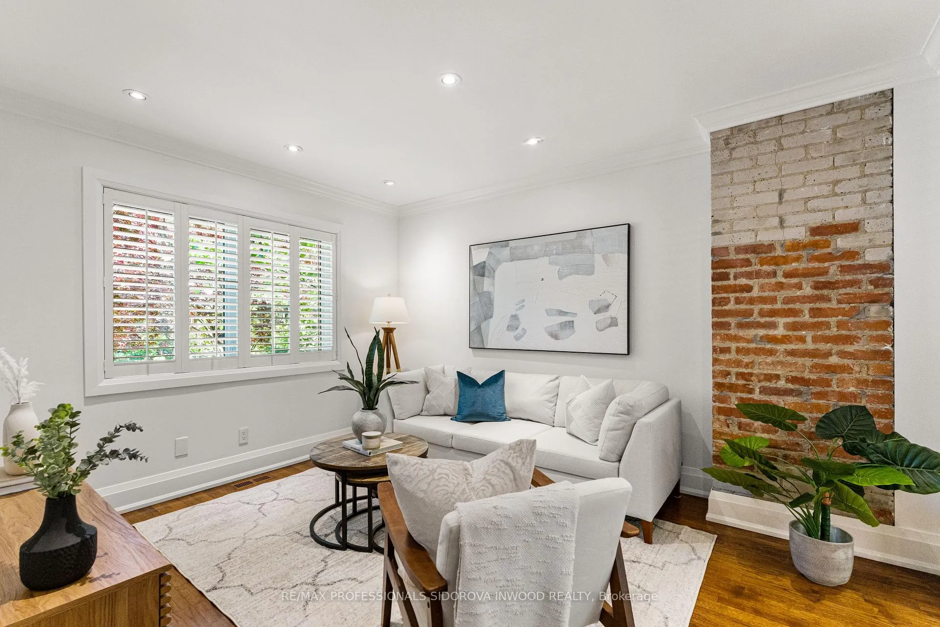 Photo 9 of 17 Lincoln Avenue, Toronto, Runnymede-Bloor West Village — HOMEH