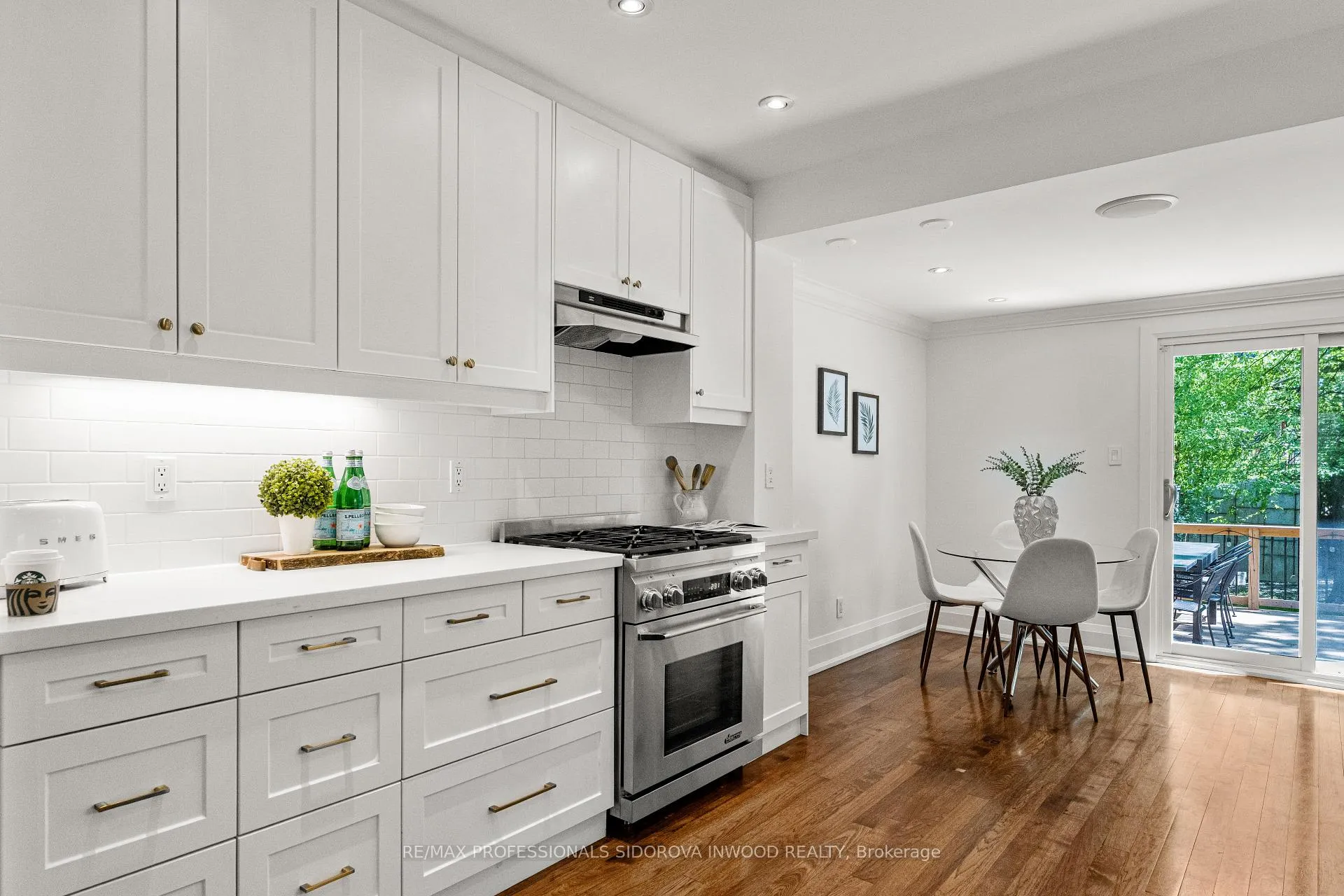 Photo 16 of 17 Lincoln Avenue, Toronto, Runnymede-Bloor West Village — HOMEH