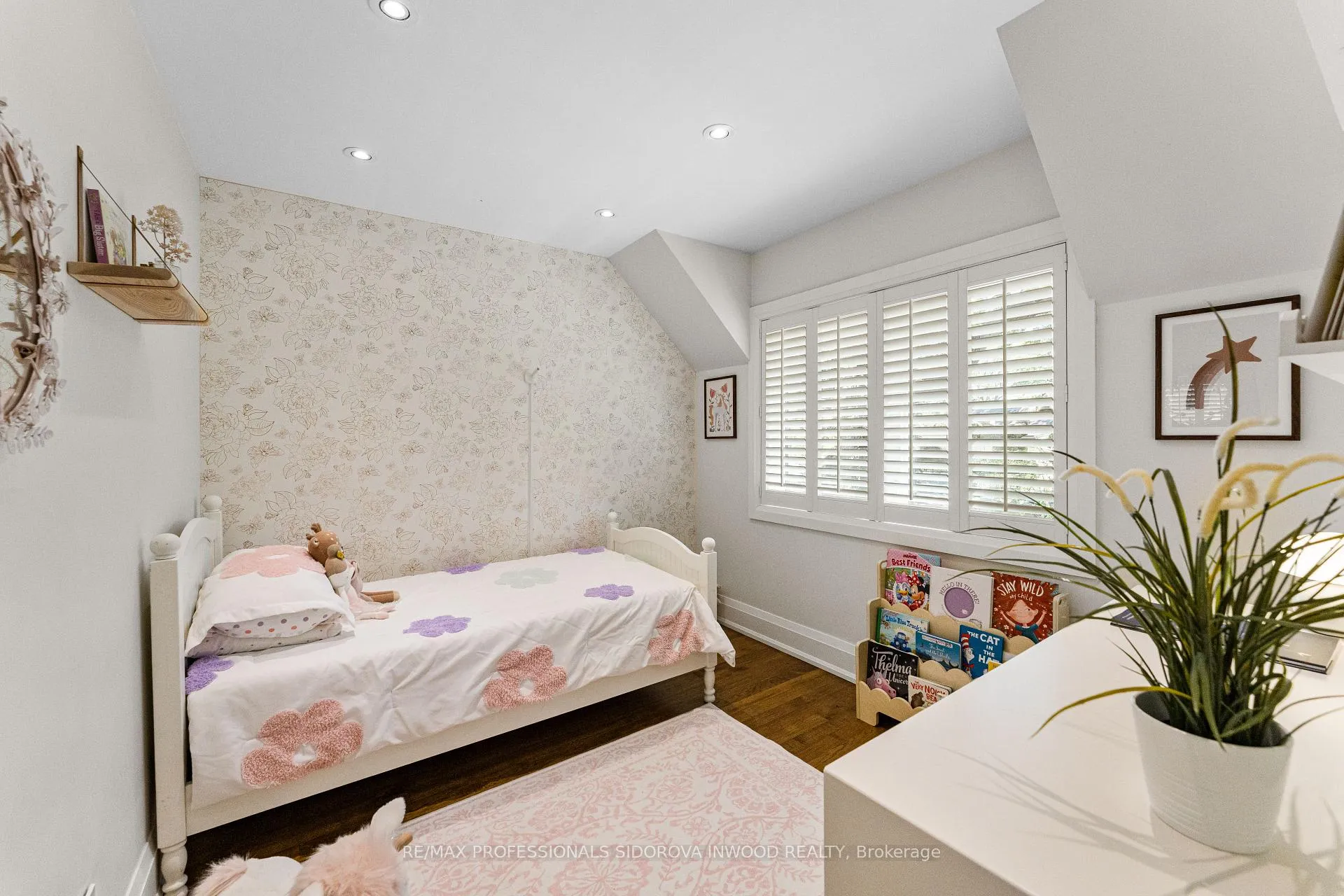 Photo 28 of 17 Lincoln Avenue, Toronto, Runnymede-Bloor West Village — HOMEH