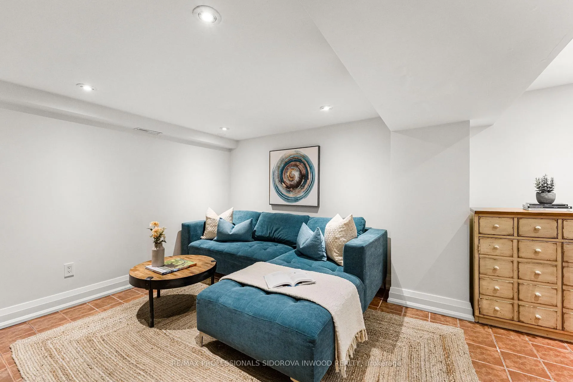 Photo 38 of 17 Lincoln Avenue, Toronto, Runnymede-Bloor West Village — HOMEH