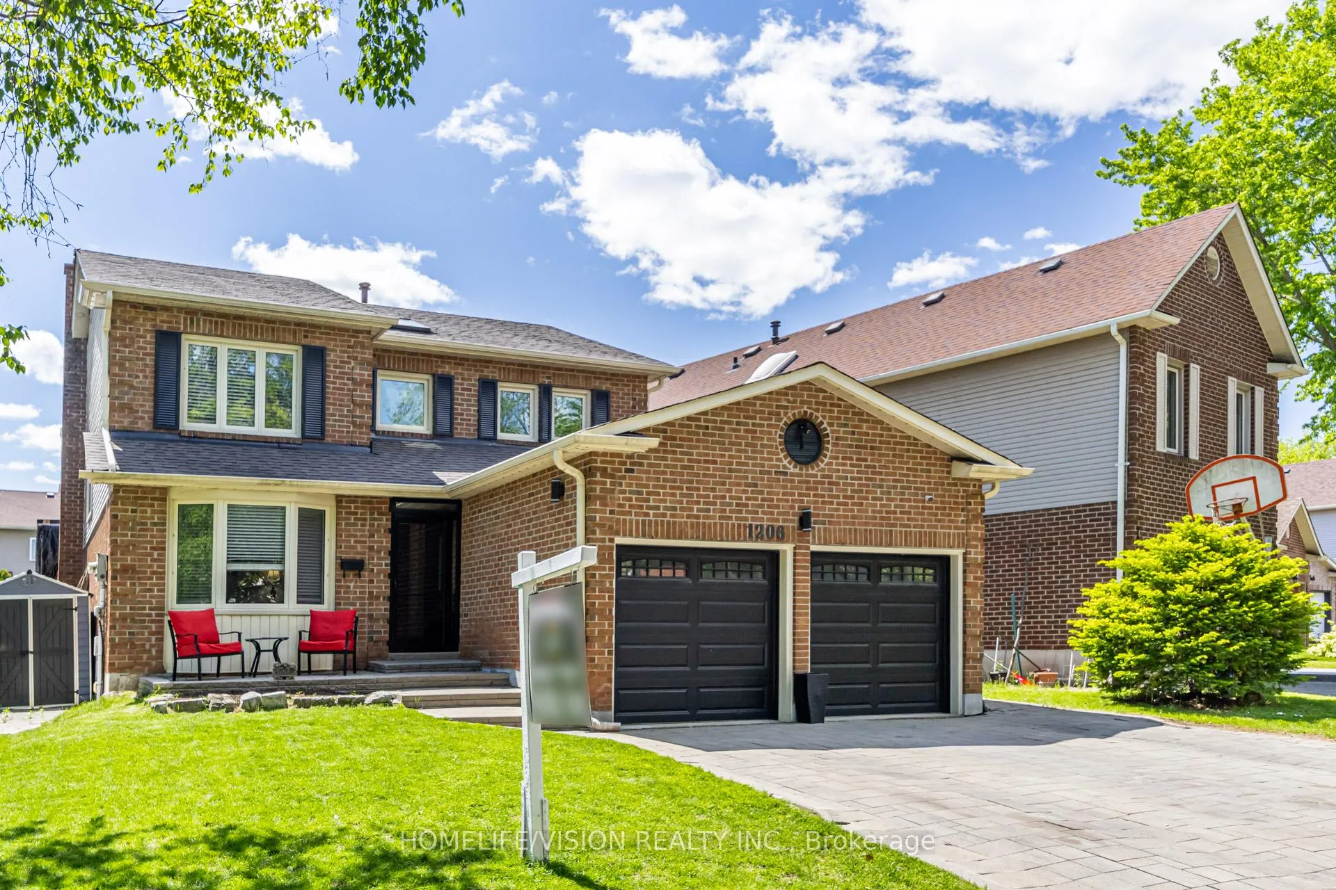Photo 1 of 1206 Fieldstone Circle, Pickering, Liverpool — HOMEH