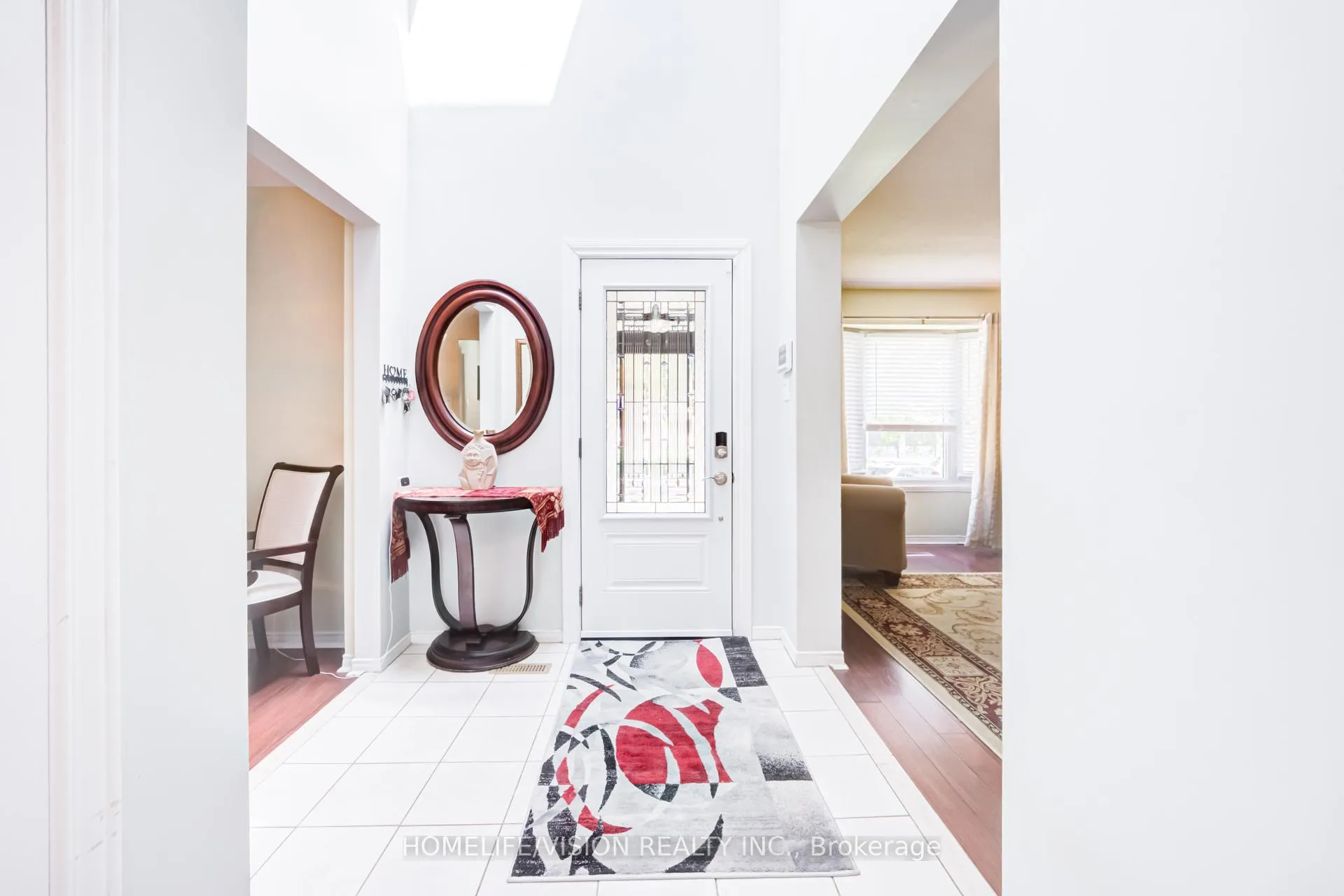 Photo 4 of 1206 Fieldstone Circle, Pickering, Liverpool — HOMEH