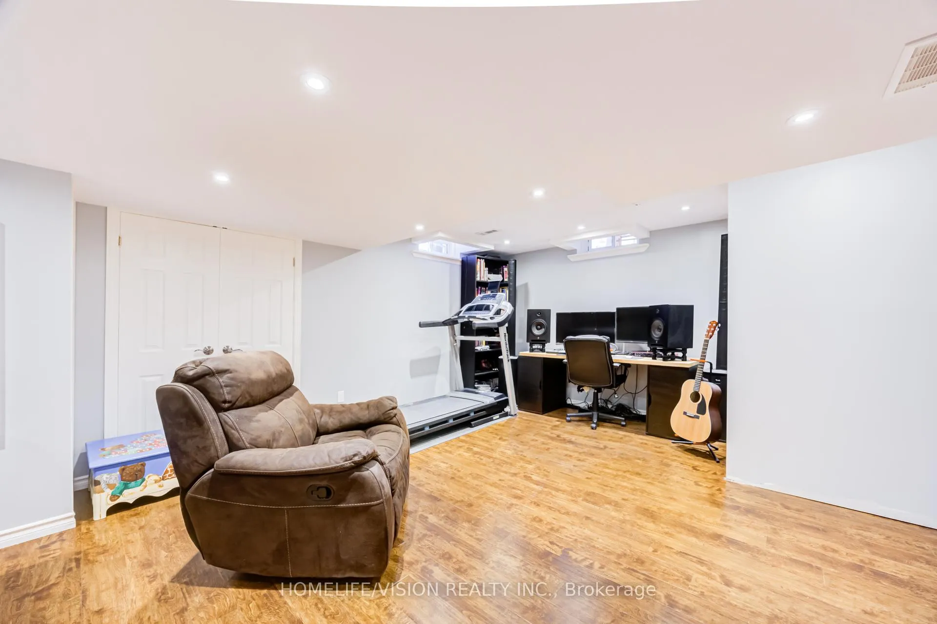 Photo 31 of 1206 Fieldstone Circle, Pickering, Liverpool — HOMEH