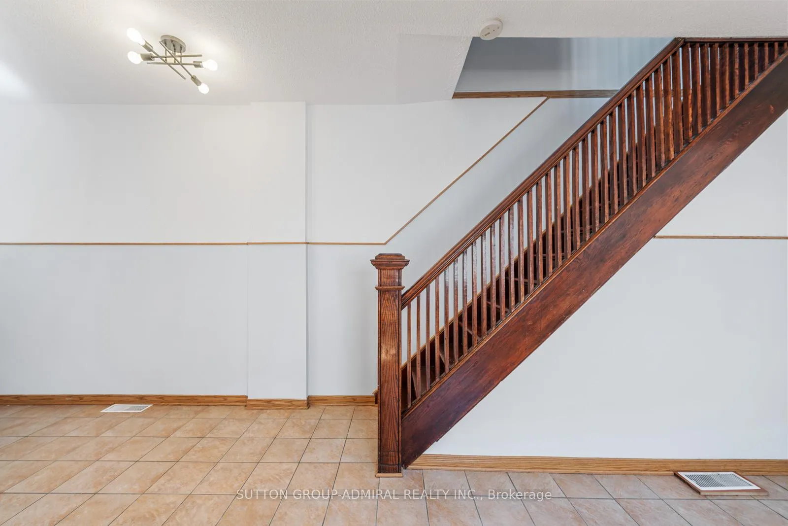 Photo 17 of 87 Pritchard Avenue, Toronto, Rockcliffe-Smythe — HOMEH