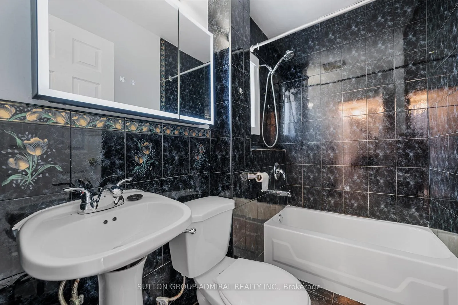 Photo 23 of 87 Pritchard Avenue, Toronto, Rockcliffe-Smythe — HOMEH