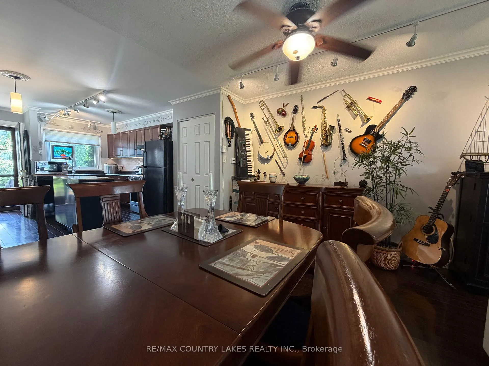 Photo 14 of Unit #11, 1 Paradise Boulevard, Ramara, Rural Ramara — HOMEH