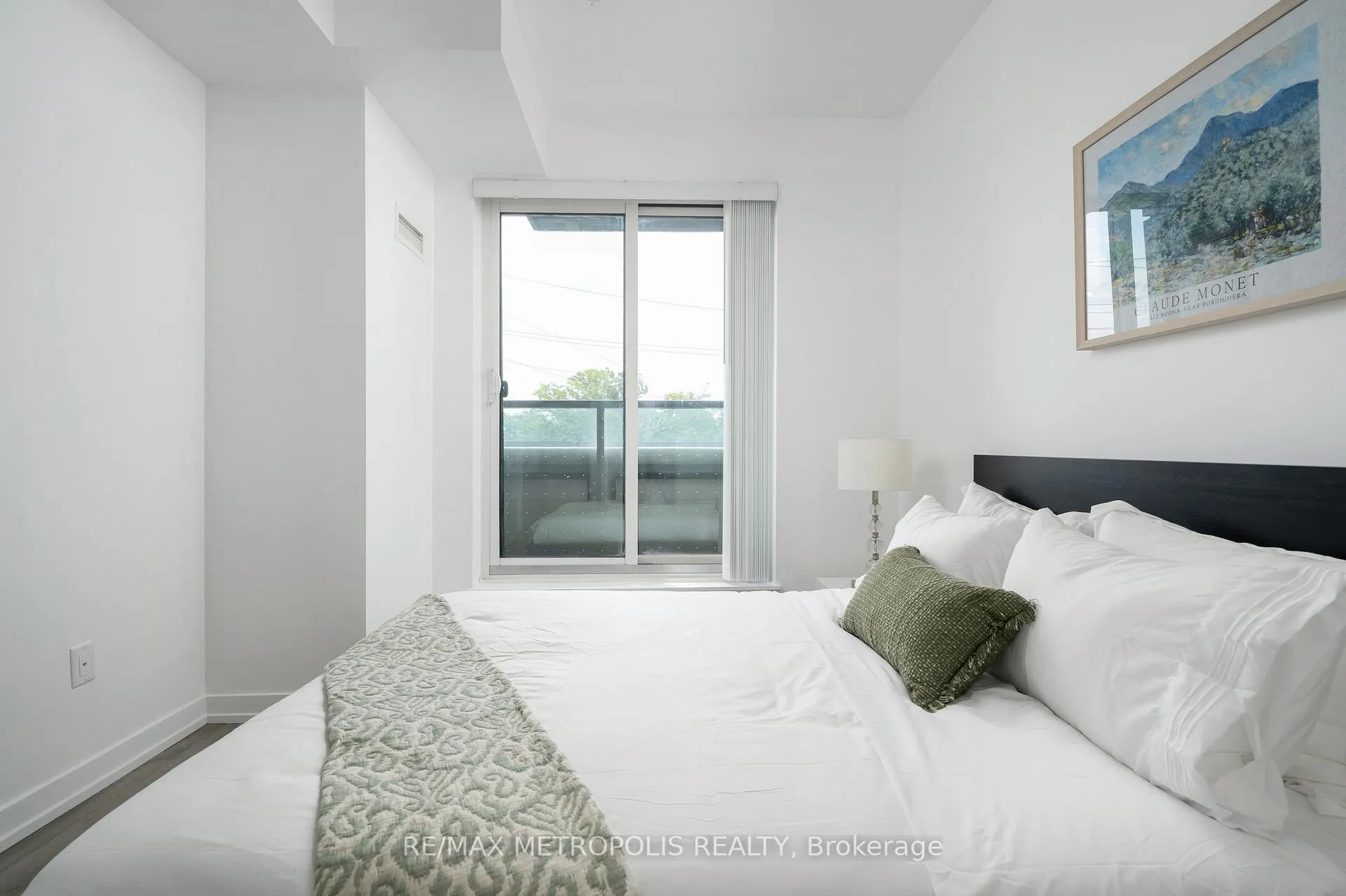 Photo 9 of Unit 307, 2300 St Clair Avenue W, Toronto, Junction Area — HOMEH