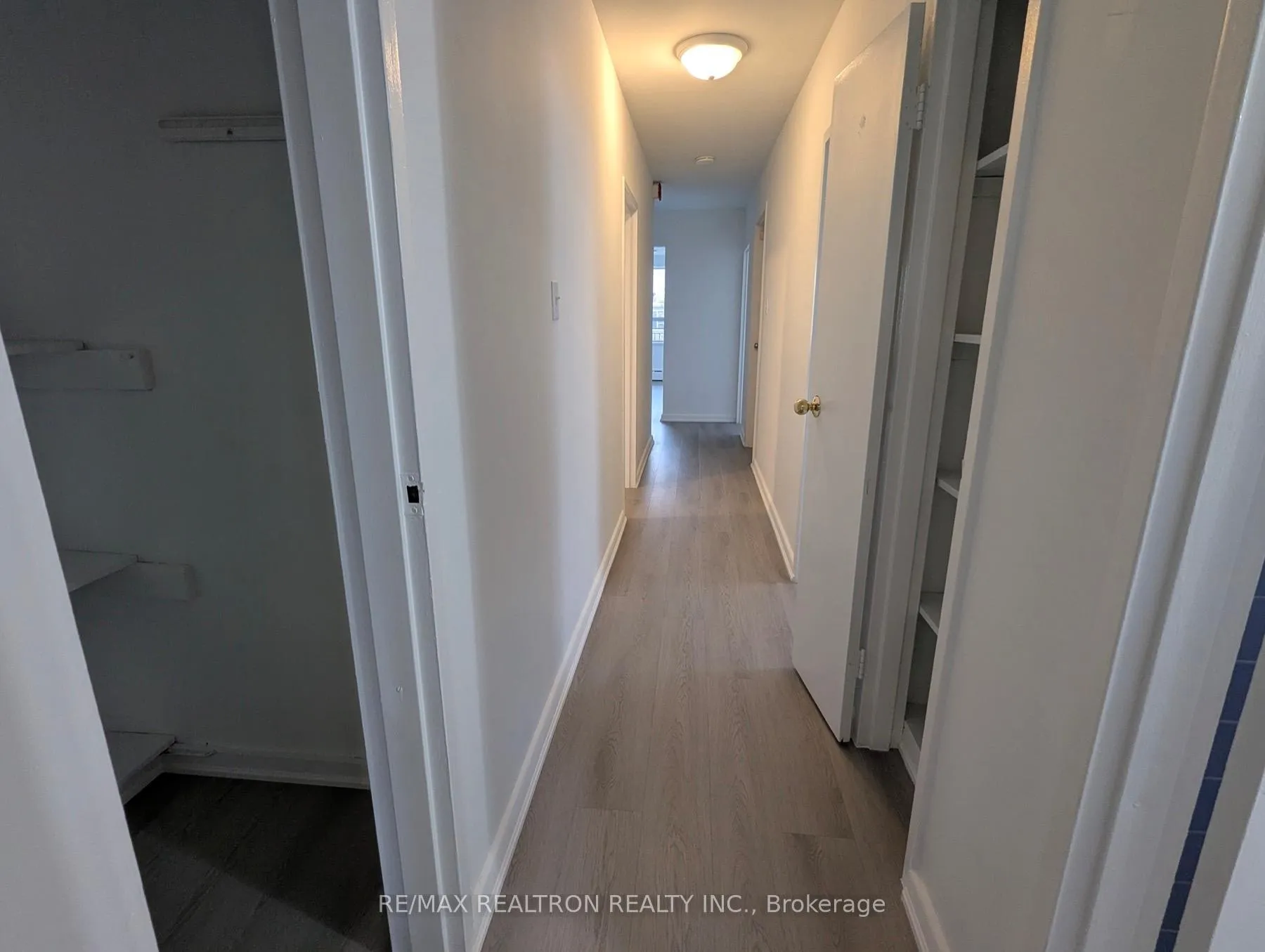 Photo 18 of Unit 4, 40 Meadowbrook Road, Toronto, Englemount-Lawrence — HOMEH