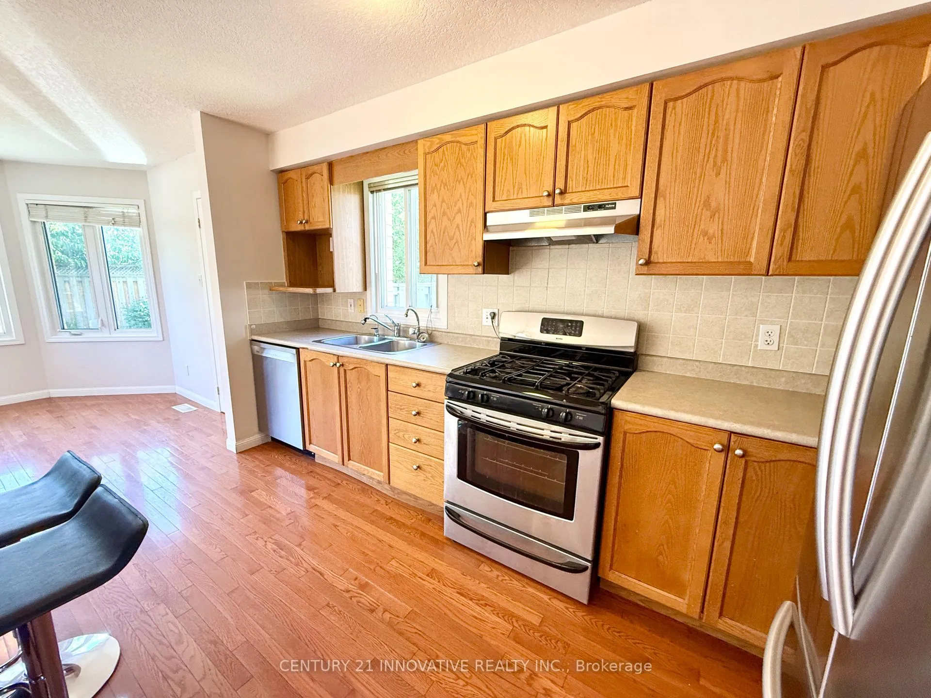 Photo 12 of 913 Windflower Place, Kitchener — HOMEH