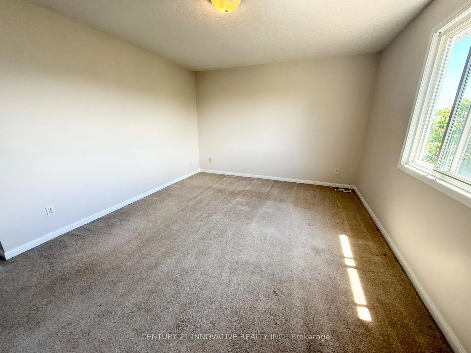 Photo 20 of 913 Windflower Place, Kitchener — HOMEH