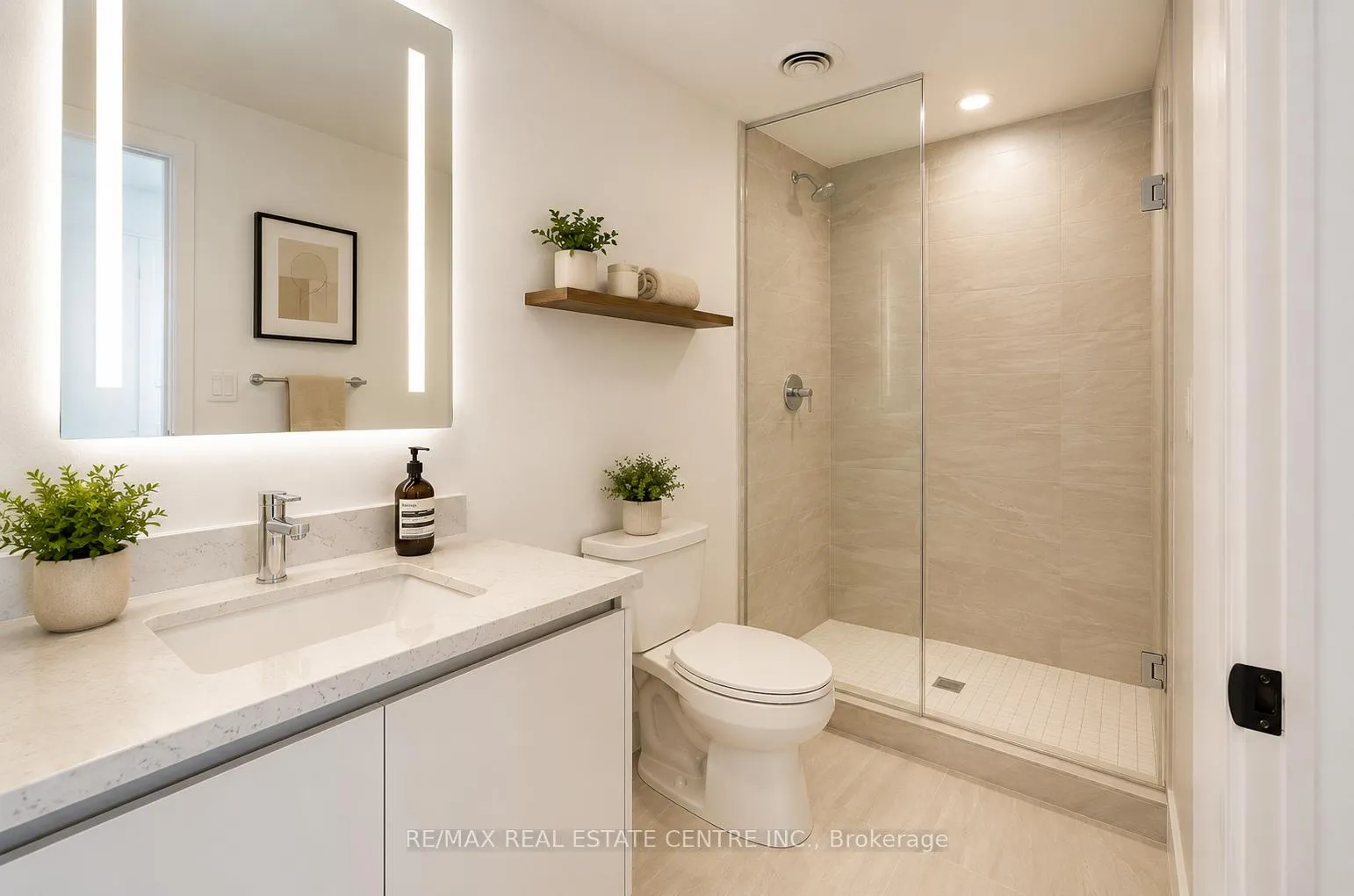 Photo 4 of Unit 5903, 4015 The exchange, Mississauga, City Centre — HOMEH