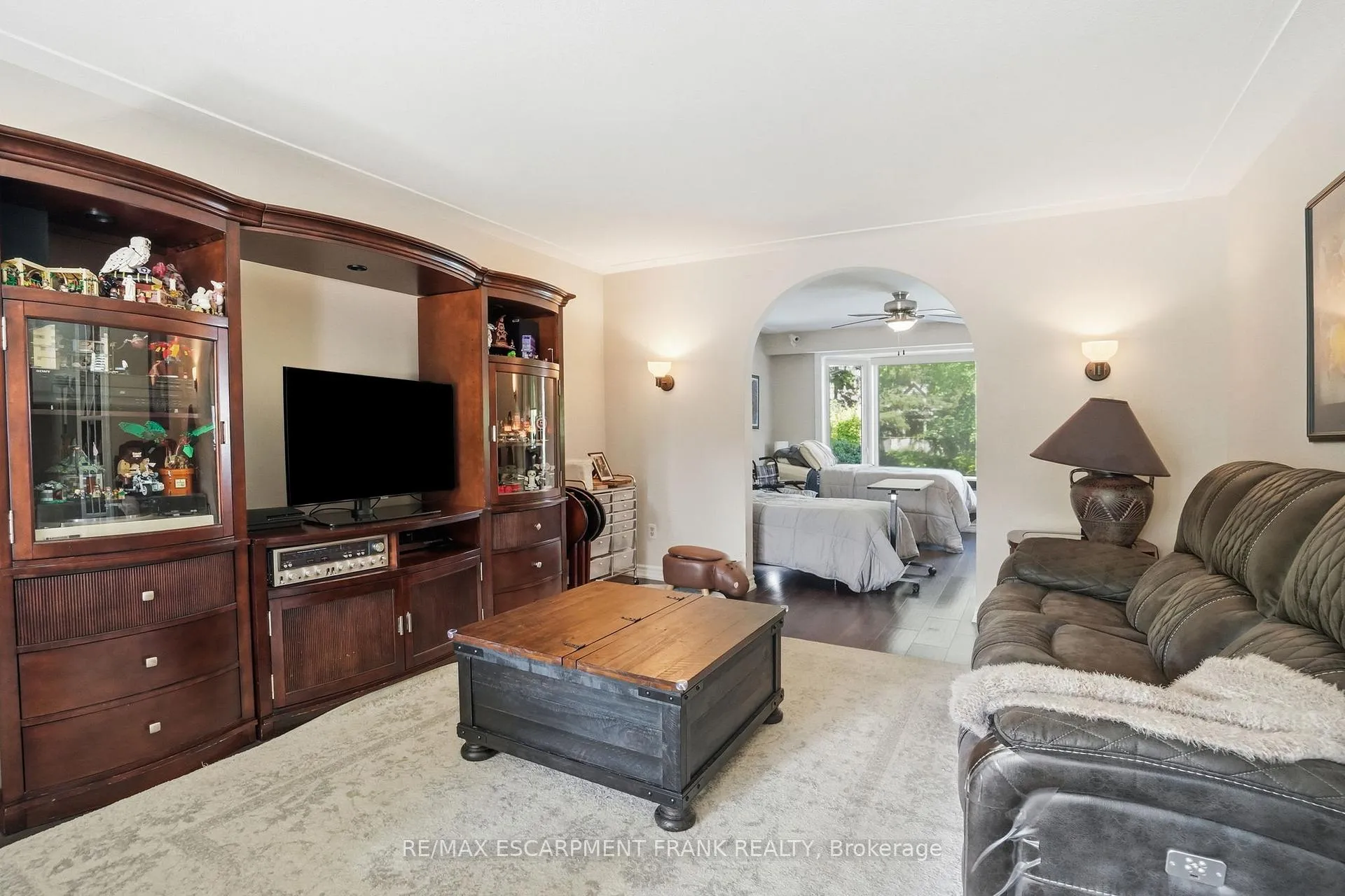 Photo 6 of 44 San Paulo Drive, Hamilton, Mountview — HOMEH