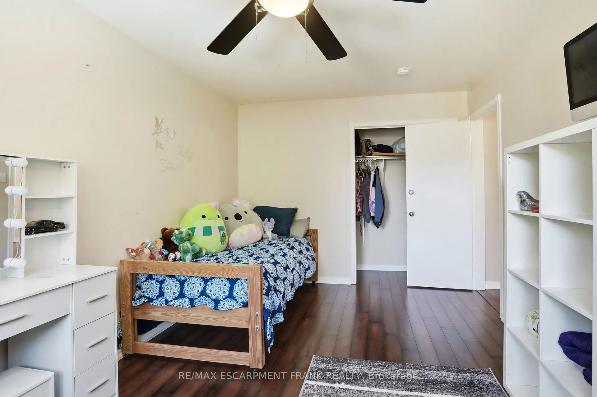 Photo 23 of 44 San Paulo Drive, Hamilton, Mountview — HOMEH