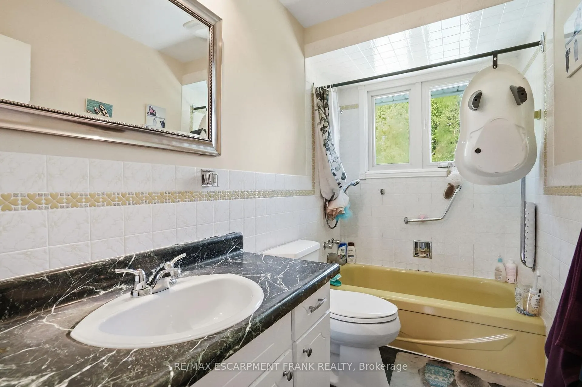 Photo 25 of 44 San Paulo Drive, Hamilton, Mountview — HOMEH
