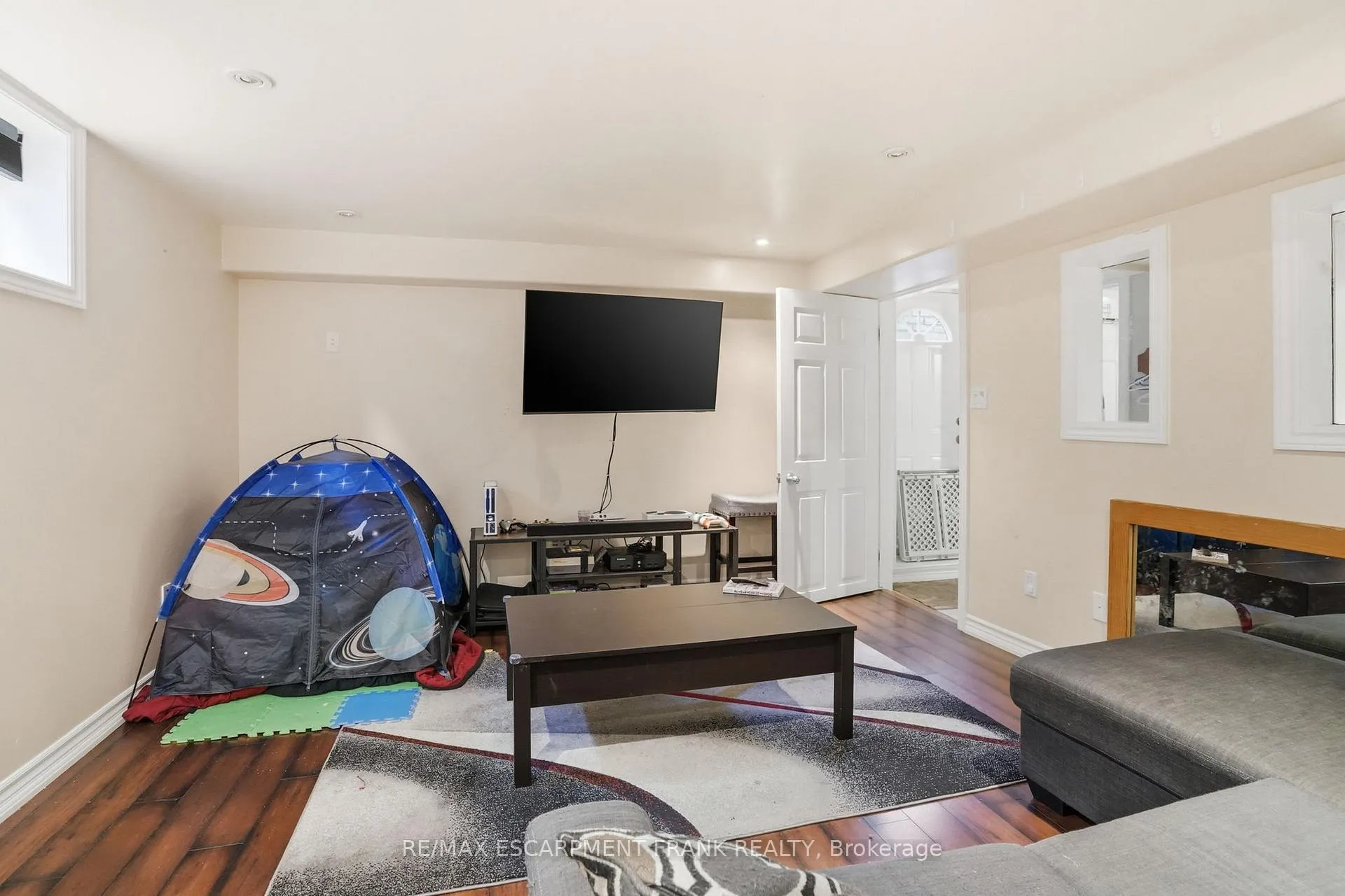 Photo 28 of 44 San Paulo Drive, Hamilton, Mountview — HOMEH