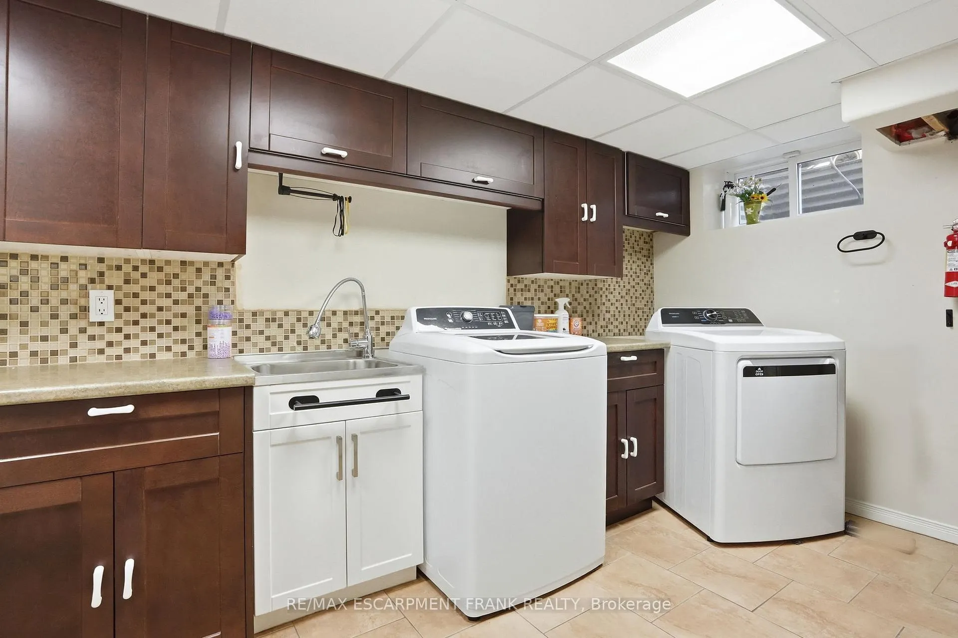 Photo 31 of 44 San Paulo Drive, Hamilton, Mountview — HOMEH