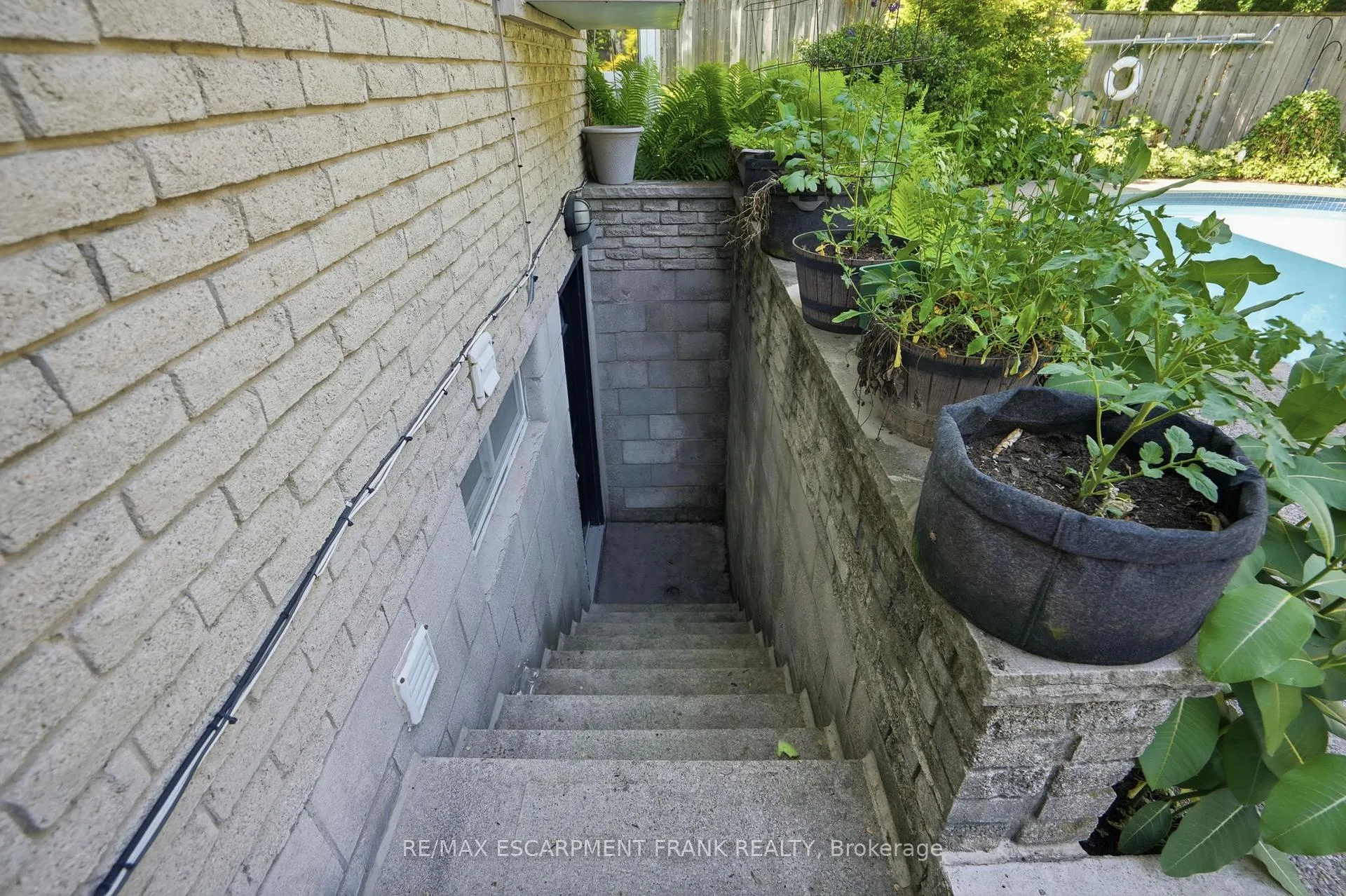 Photo 45 of 44 San Paulo Drive, Hamilton, Mountview — HOMEH