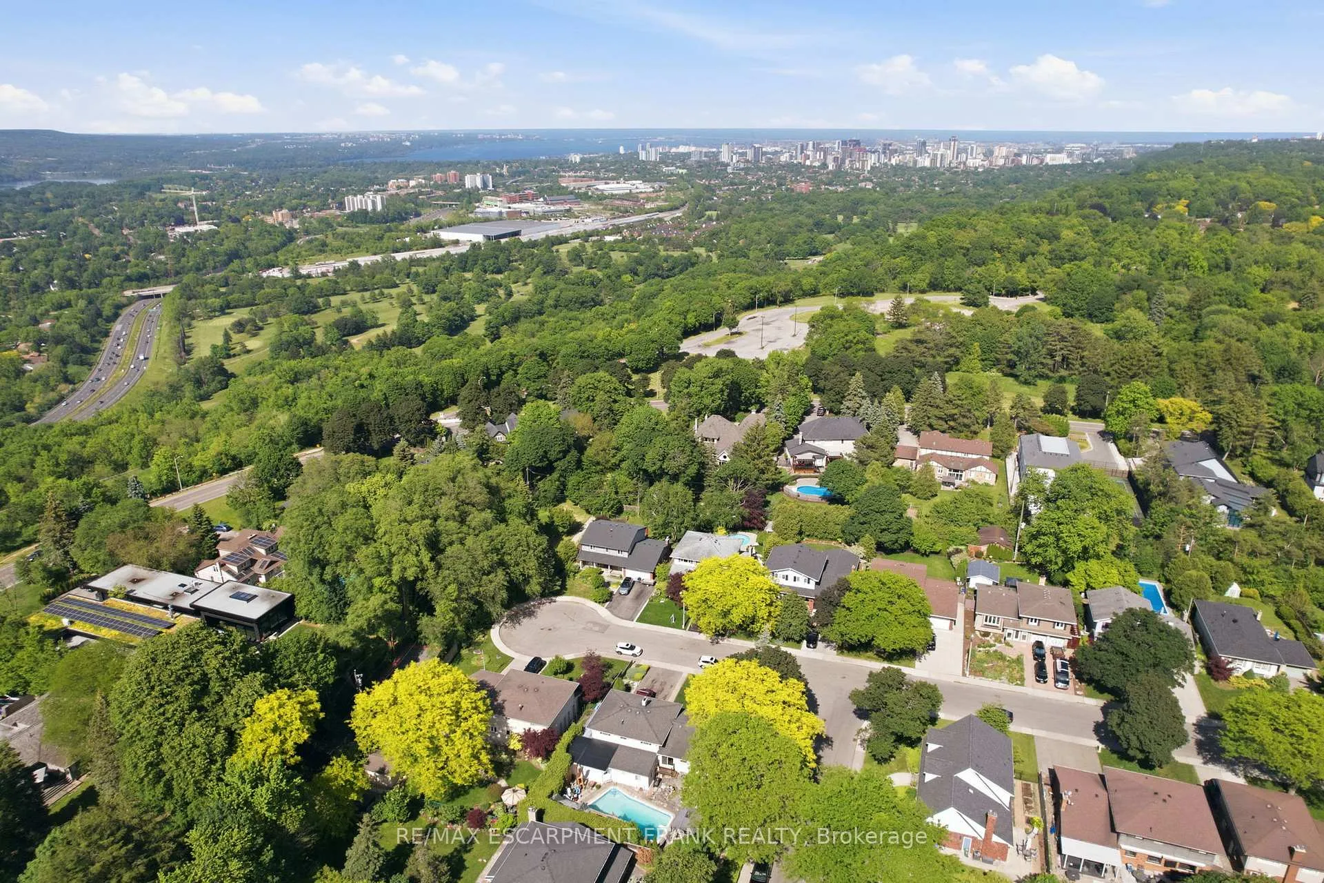 Photo 50 of 44 San Paulo Drive, Hamilton, Mountview — HOMEH