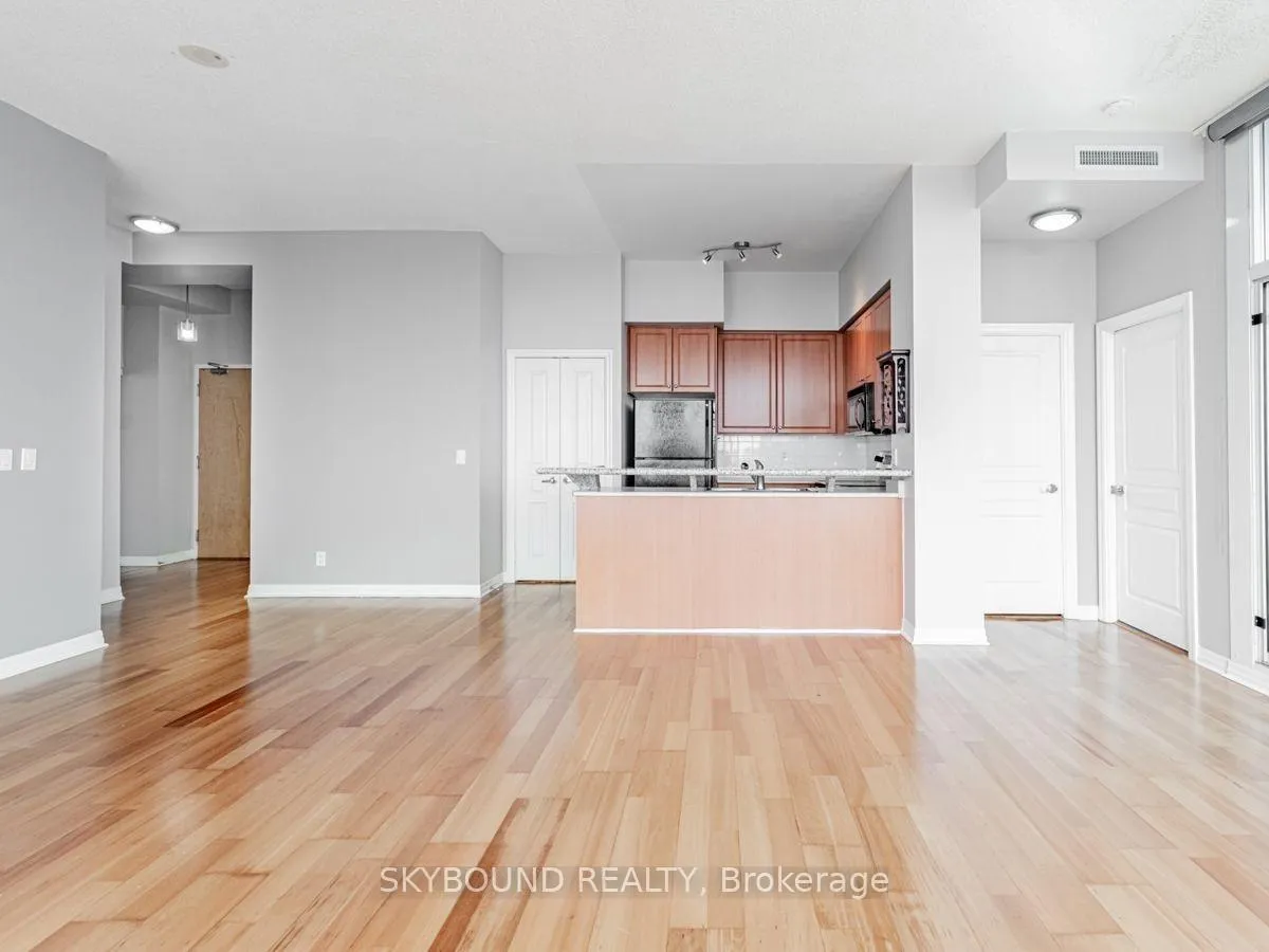 Photo 5 of Unit 3202, 220 Burnhamthorpe Road, Mississauga, City Centre — HOMEH